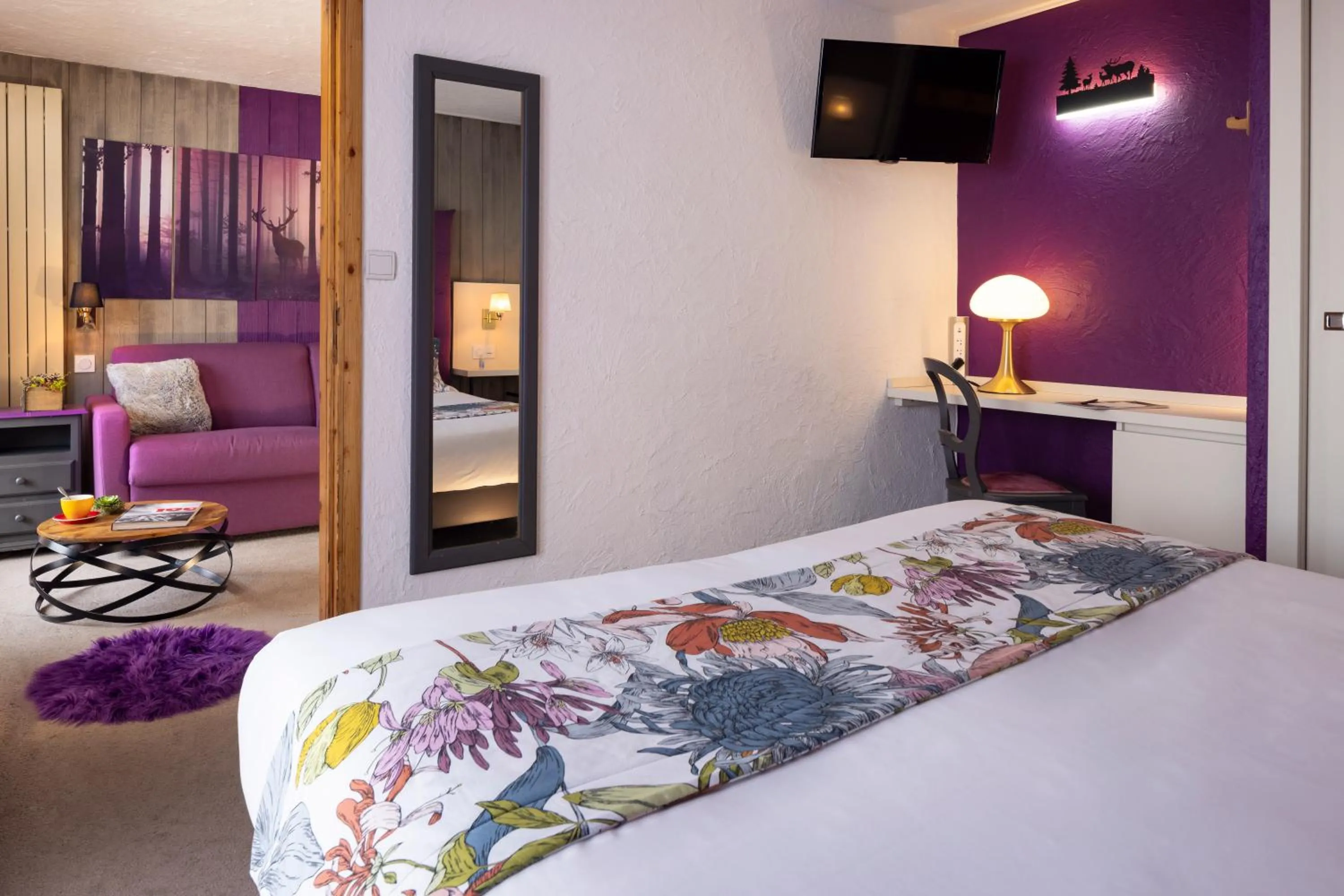 Bedroom, Bed in Hôtel Courcheneige