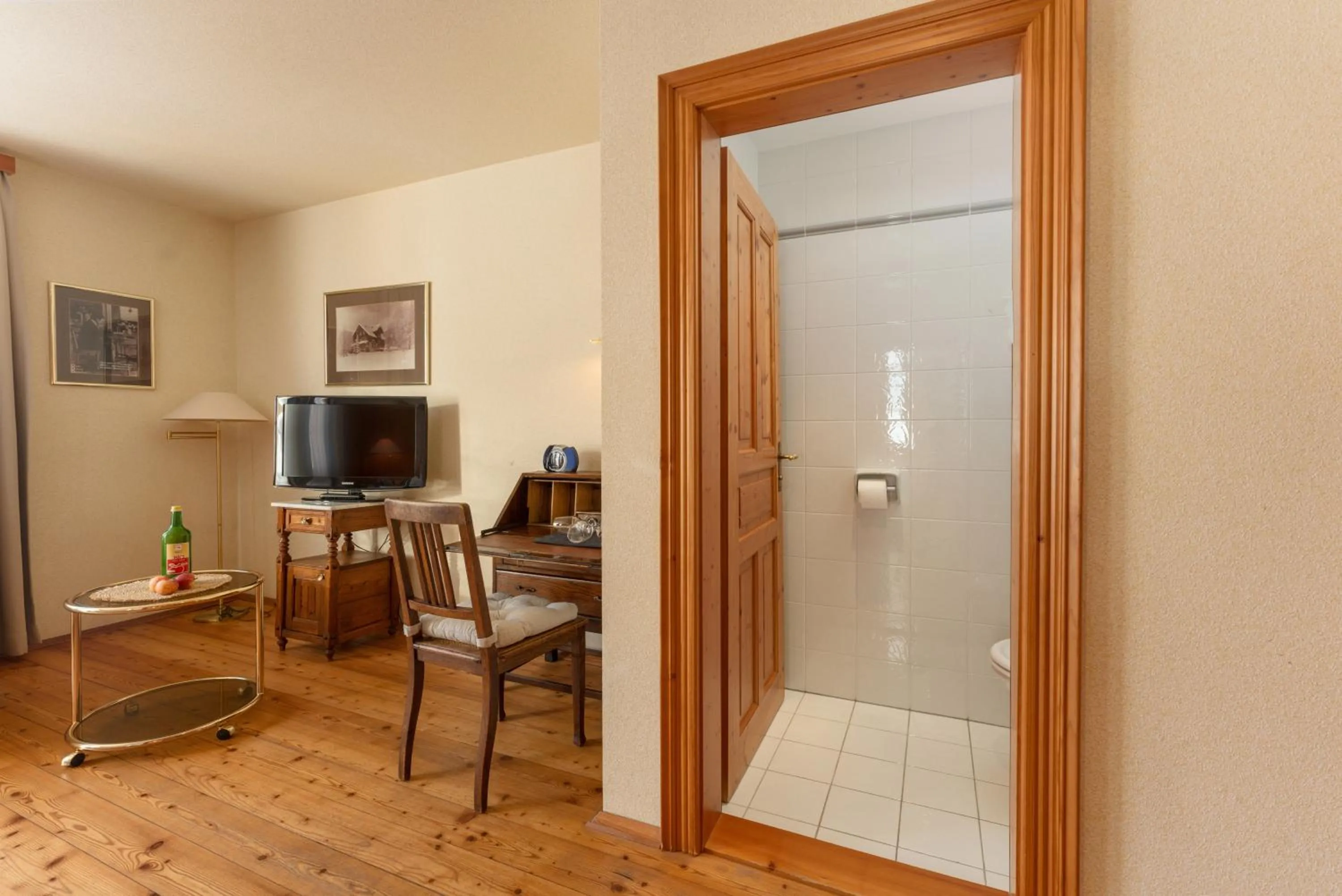 TV and multimedia in Hotel Ramsauhof Pool & Wellness Breakfast & Light Dinner Buffet