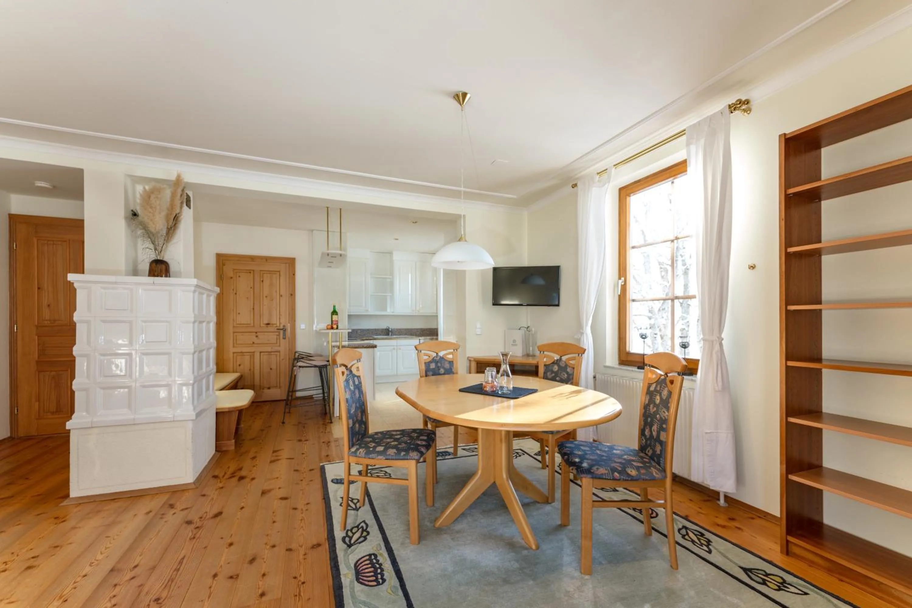 TV and multimedia in Hotel Ramsauhof Pool & Wellness Breakfast & Light Dinner Buffet