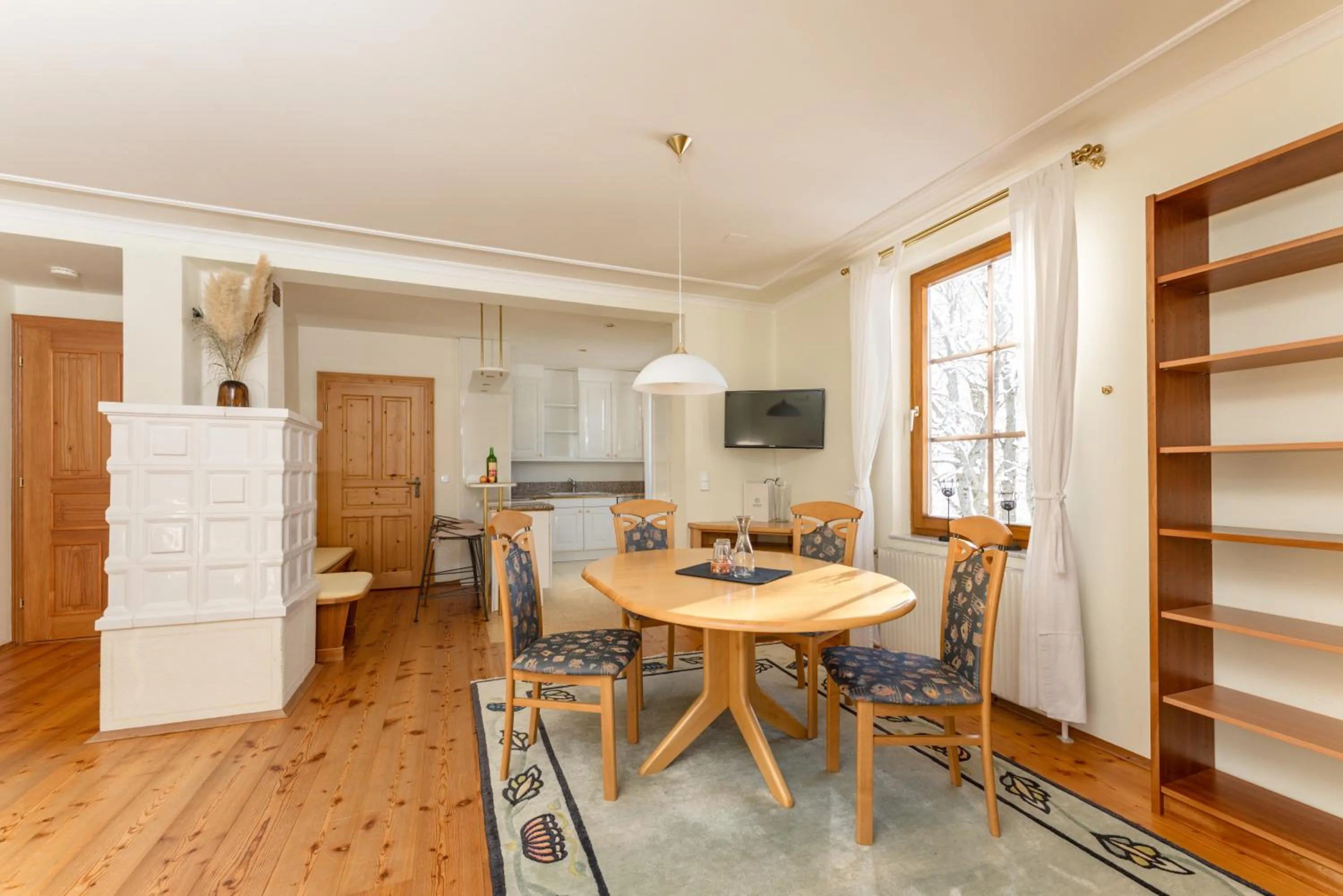 TV and multimedia in Hotel Ramsauhof Pool & Wellness Breakfast & Light Dinner Buffet