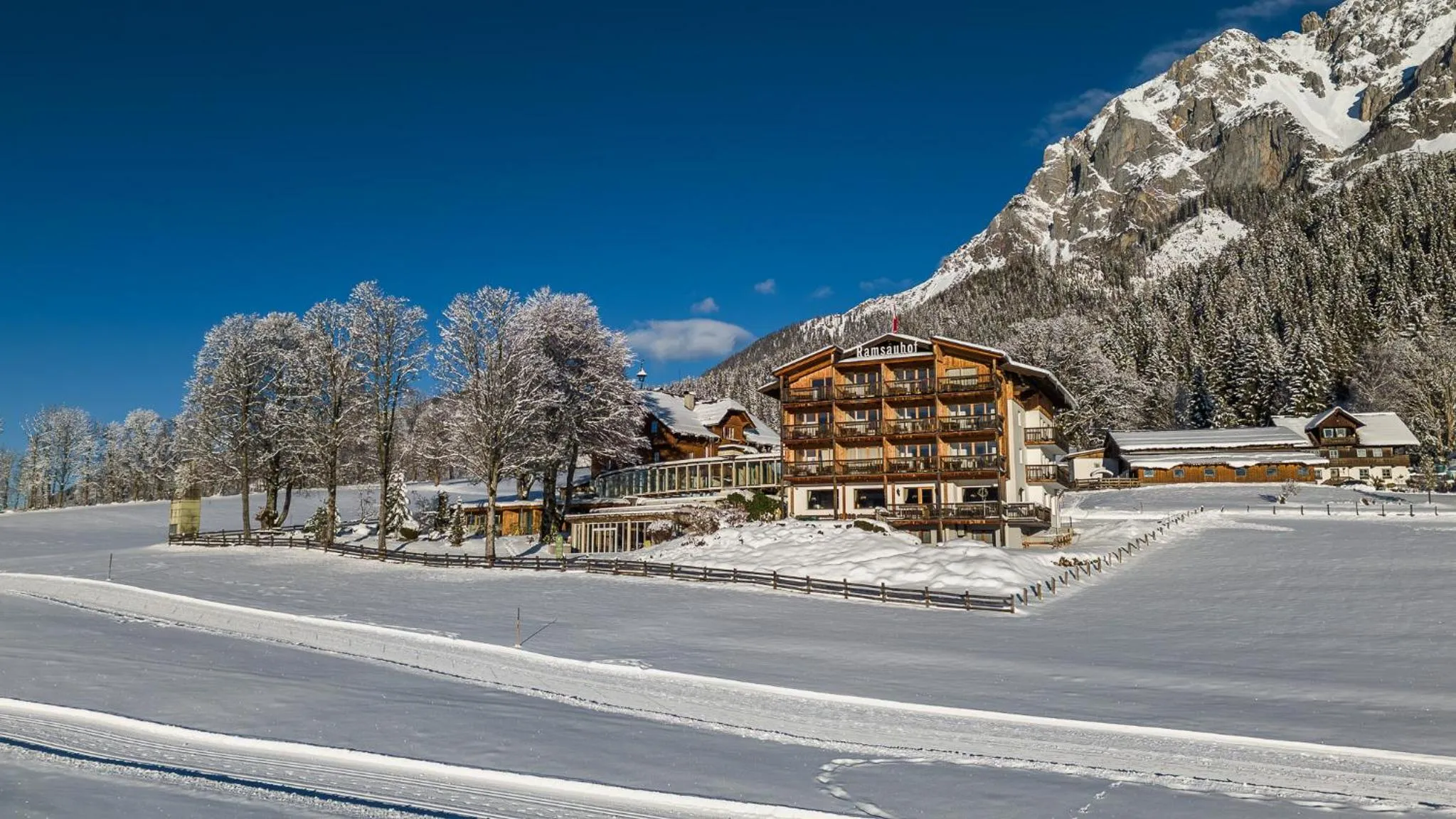 Property building in Hotel Ramsauhof Pool & Wellness Breakfast & Light Dinner Buffet