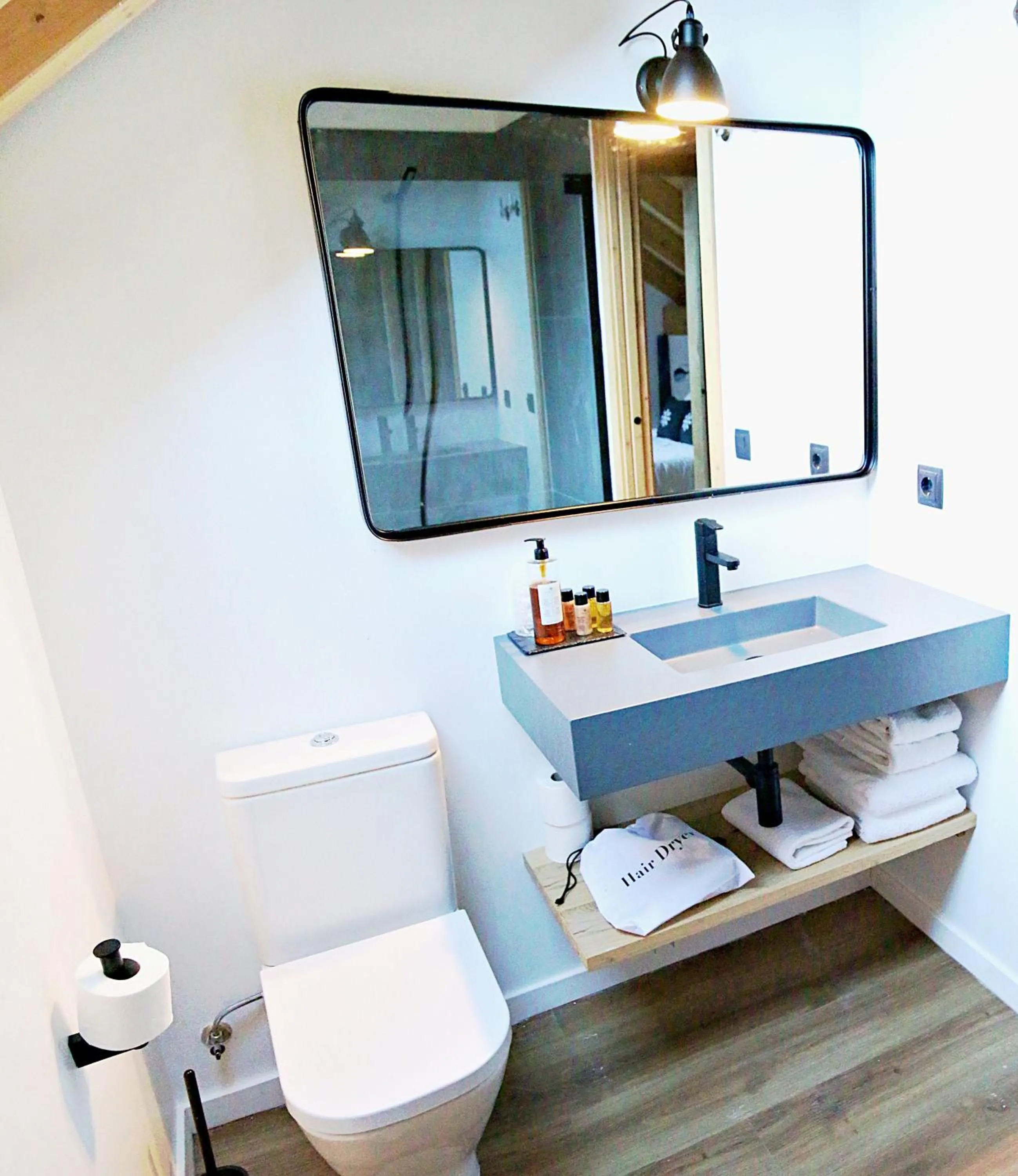 Bathroom in Hotel Lo Paller