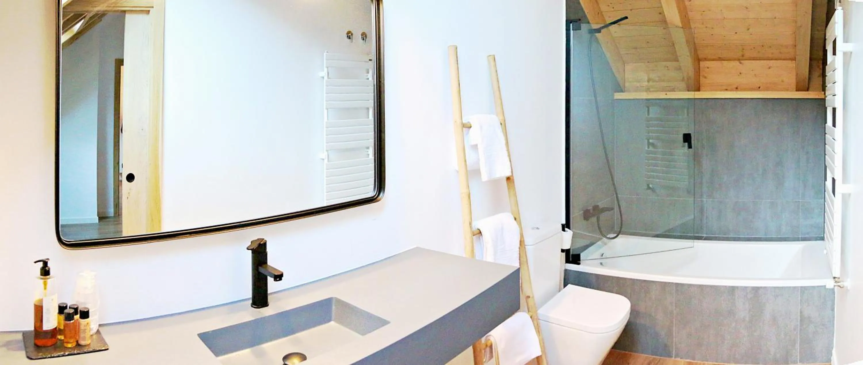 Bathroom in Hotel Lo Paller