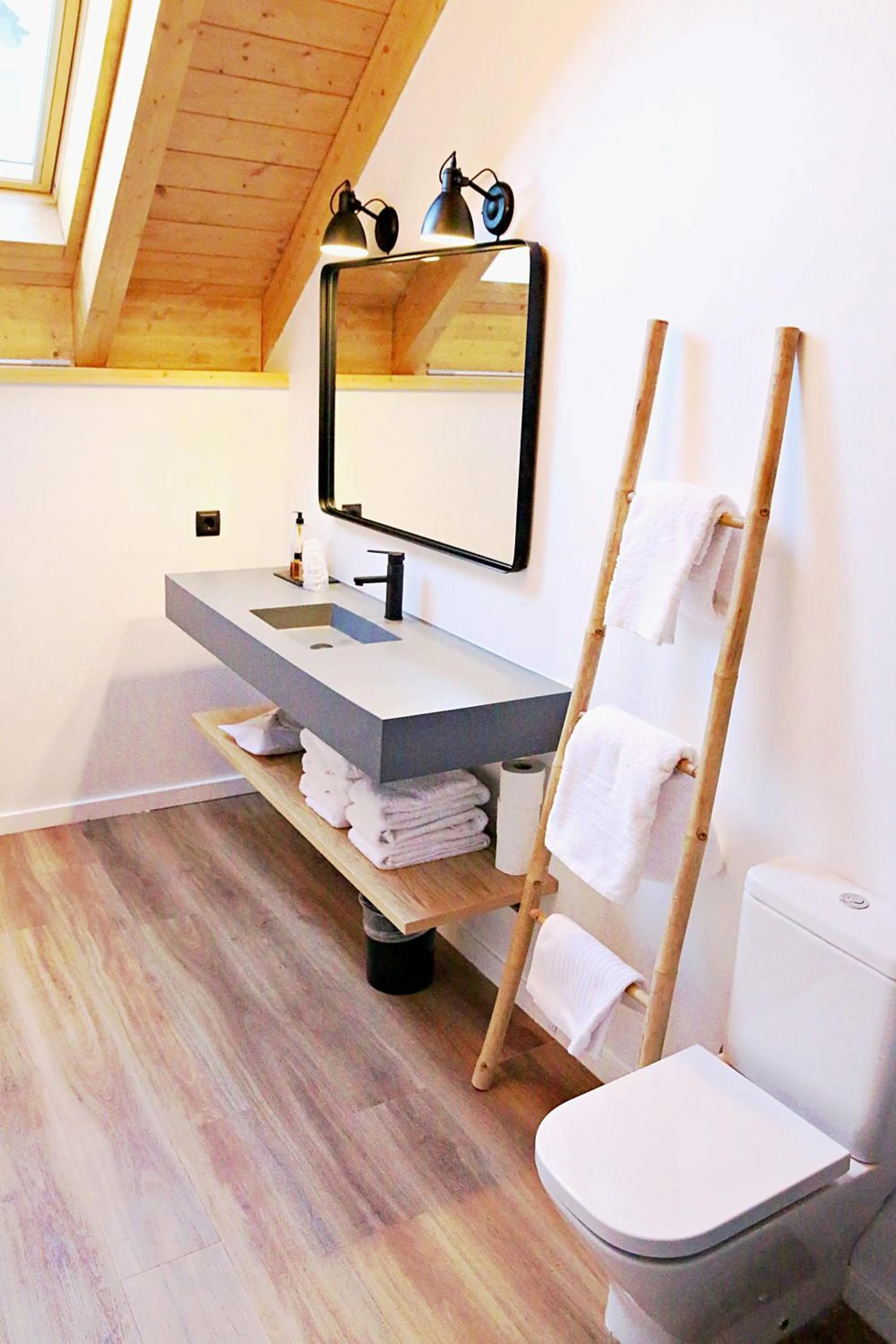 Bathroom in Hotel Lo Paller