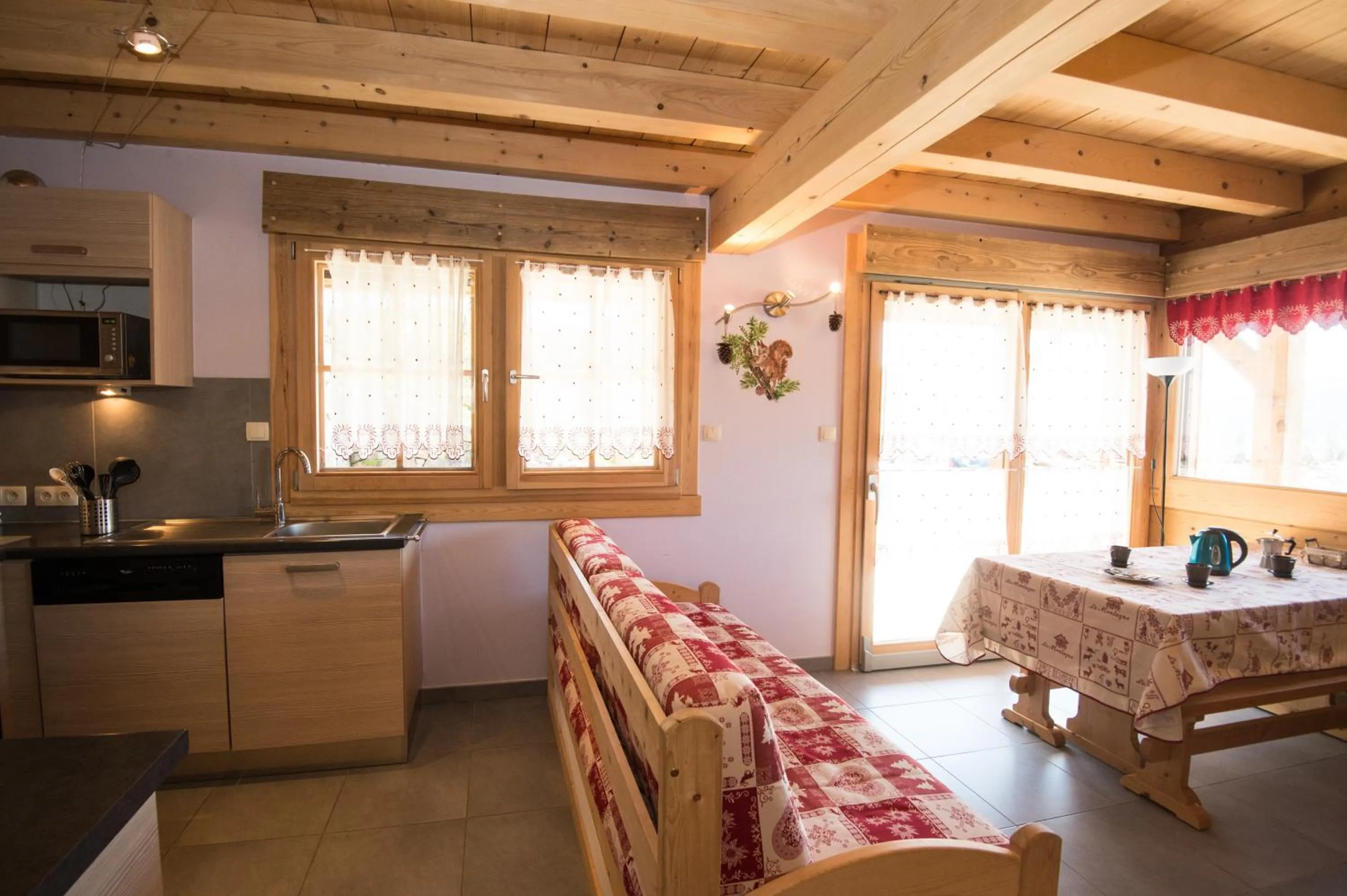 Dining area in Les Adrets