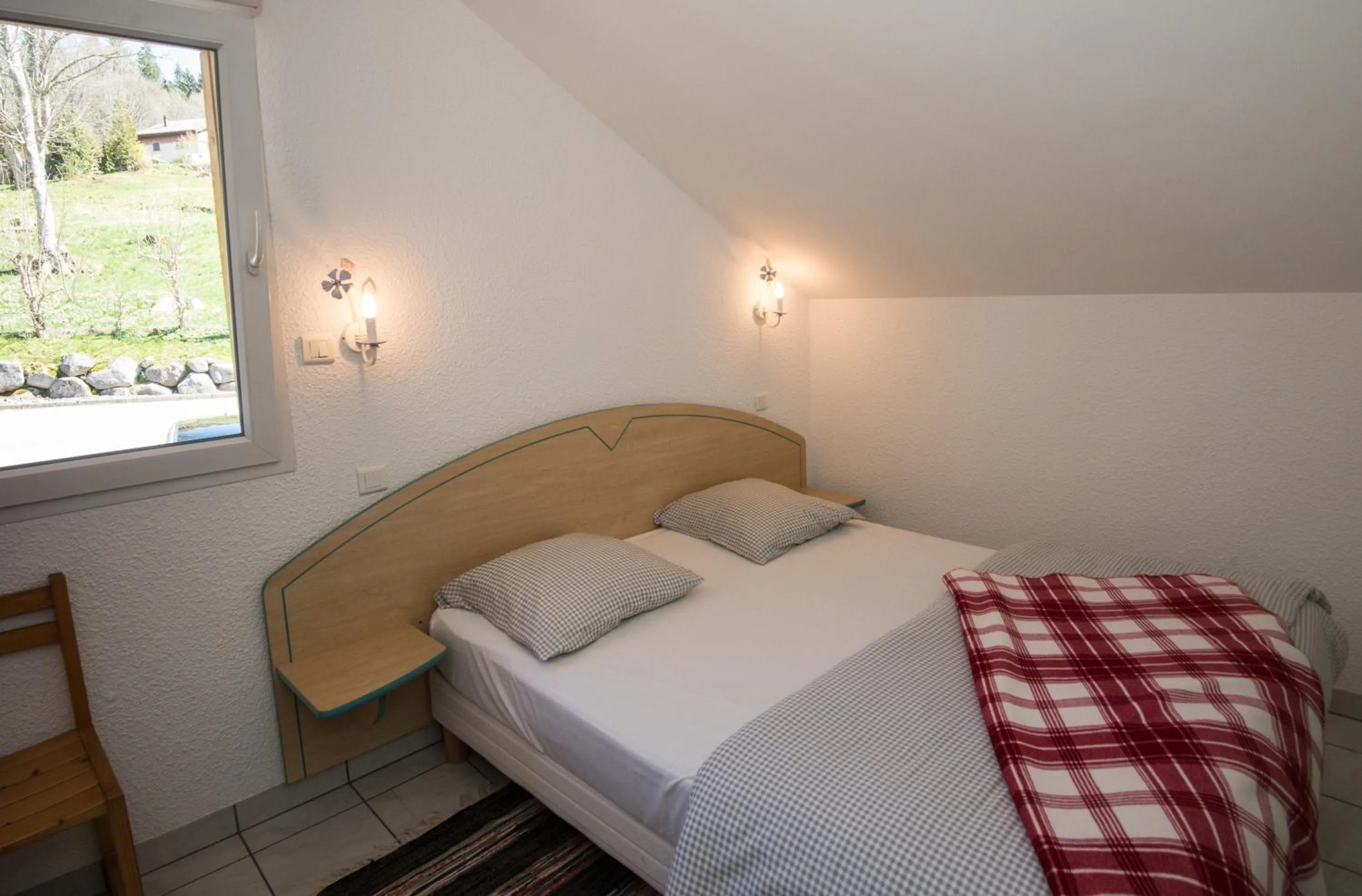 Bedroom, Bed in Les Adrets