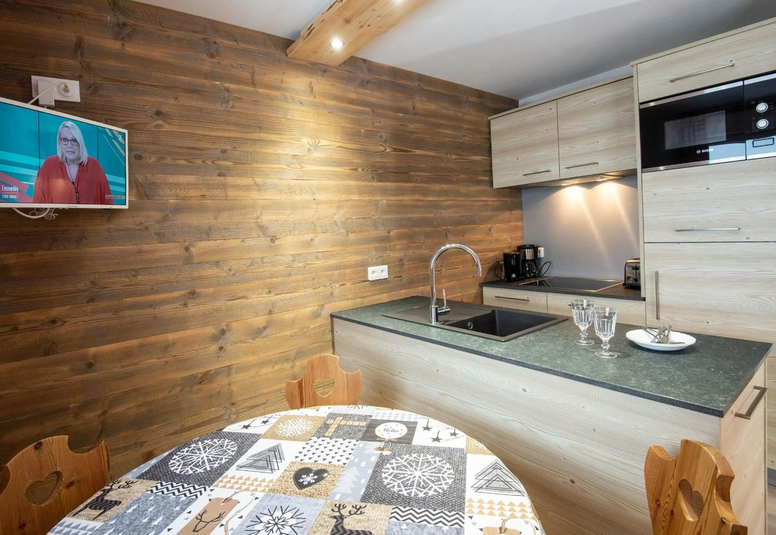 Kitchen or kitchenette in Les Adrets