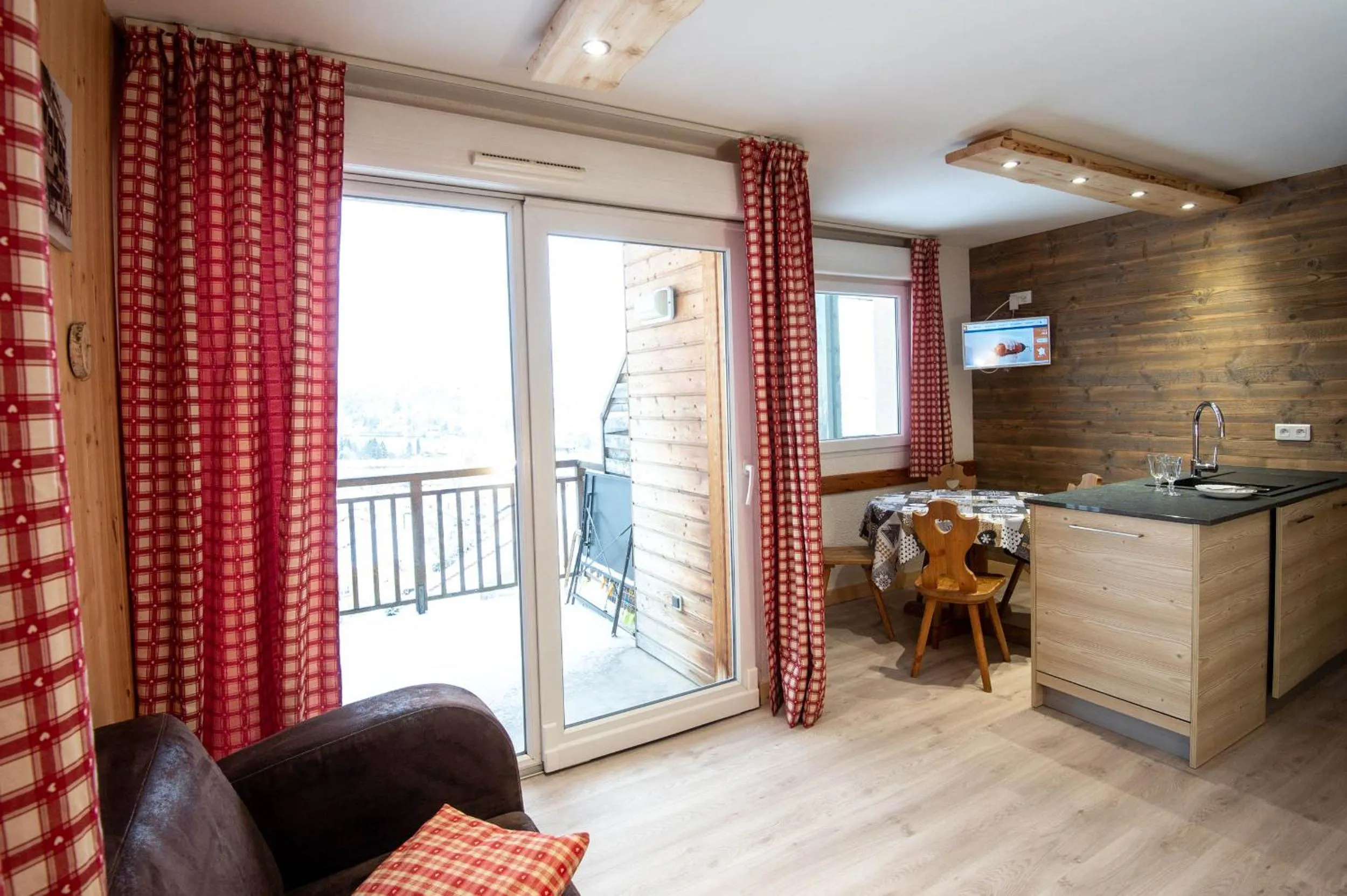 Dining area in Les Adrets