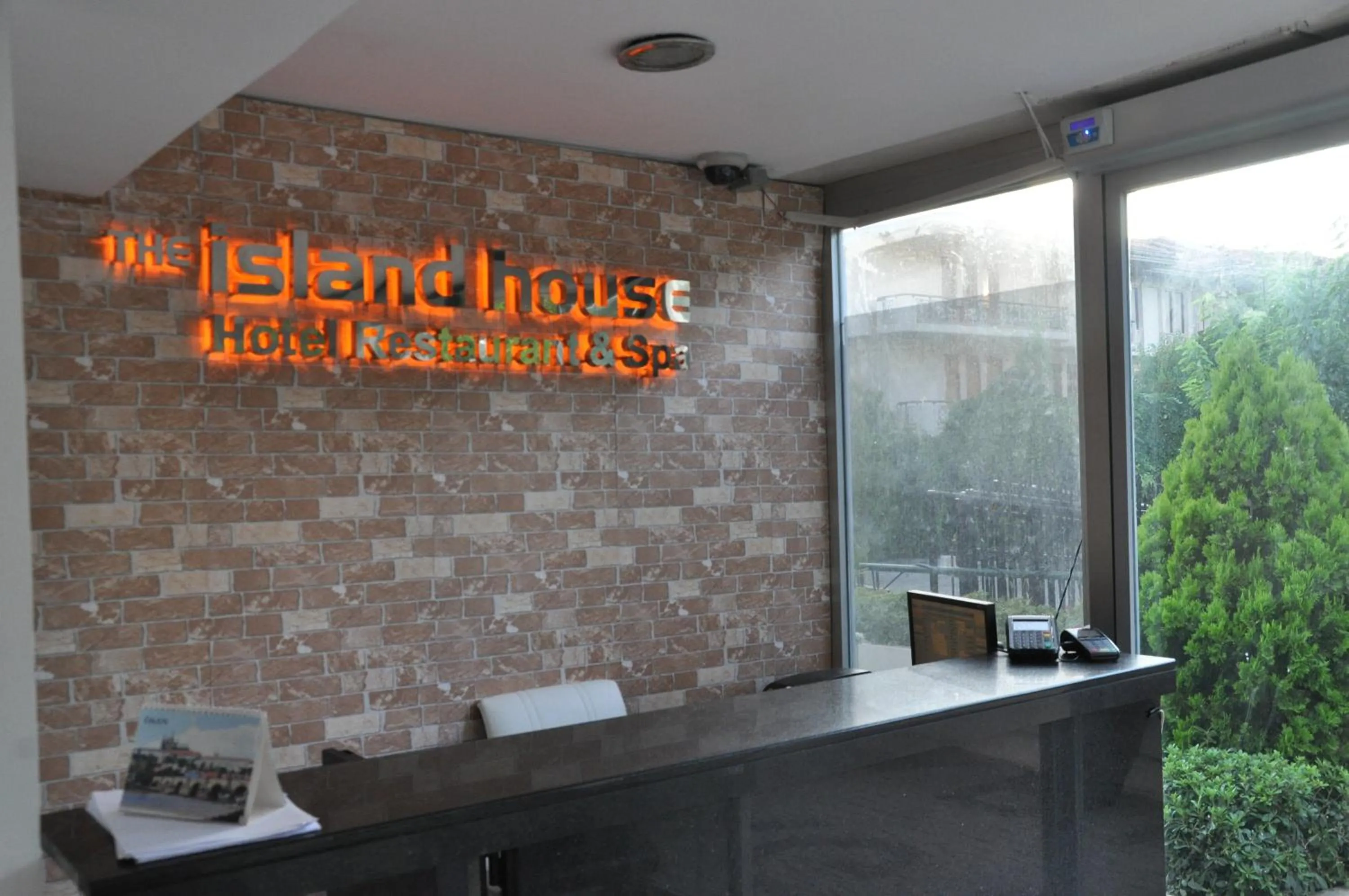 Lobby or reception in dragos island hotel