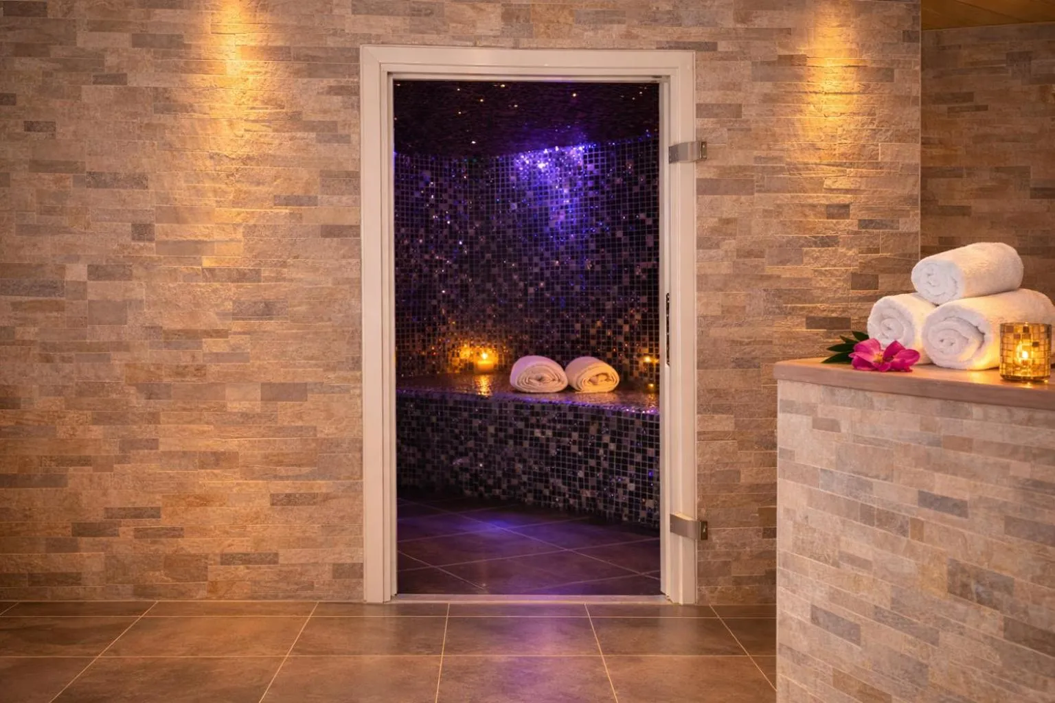 Steam room in Logis Hotel Le Lac