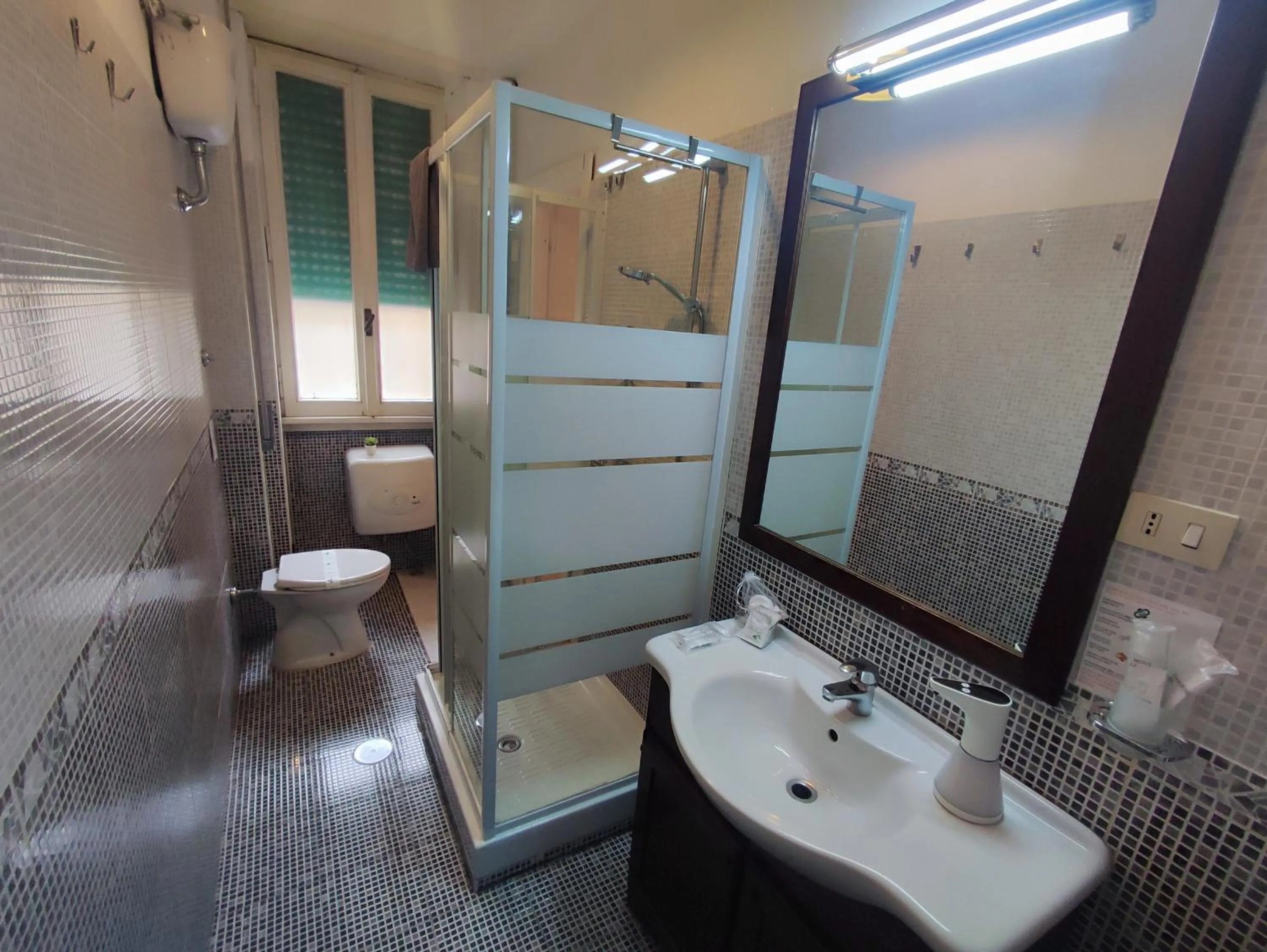 Bathroom in RomAmoR Suite