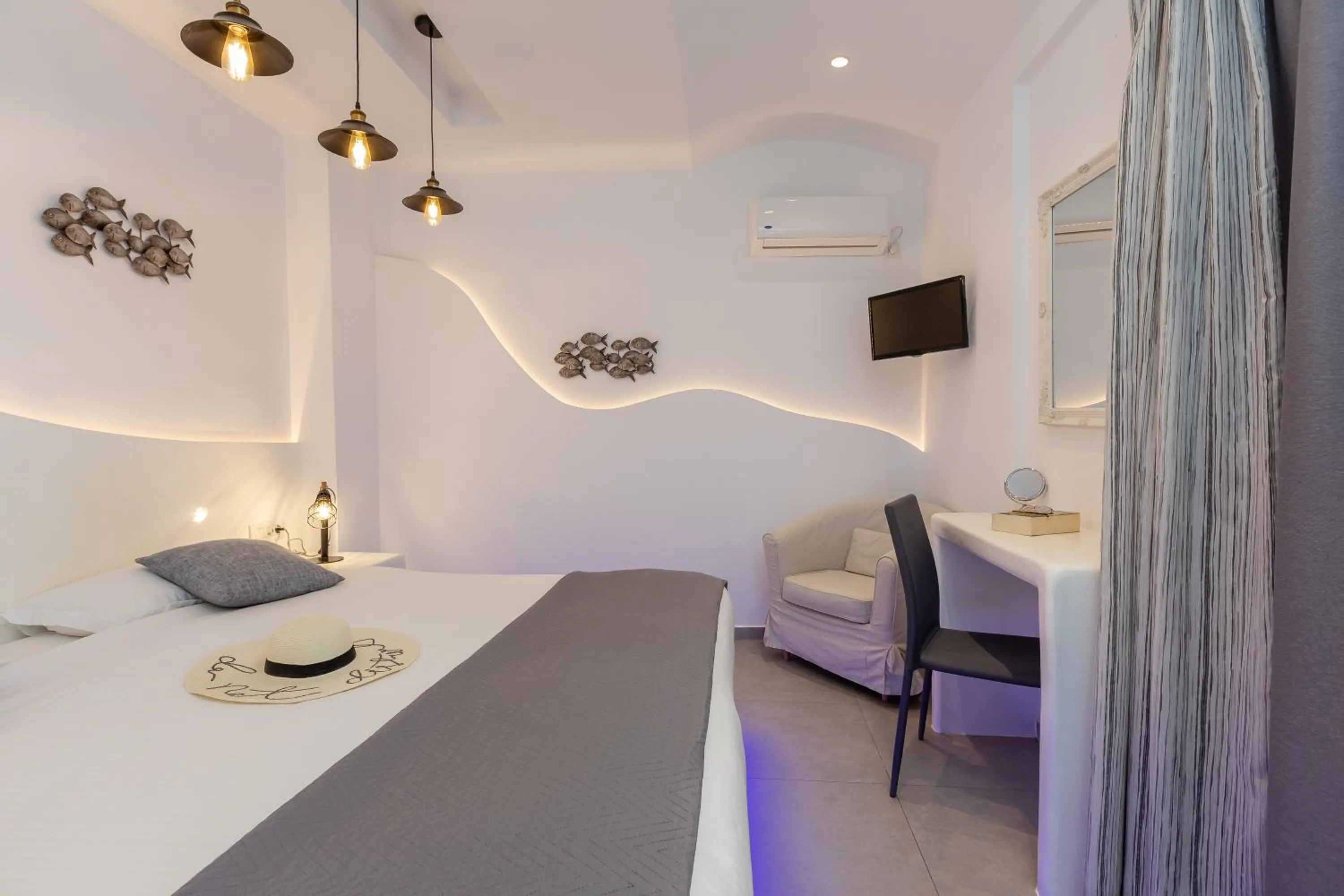 Bedroom, Bed in Nikolas Hotel