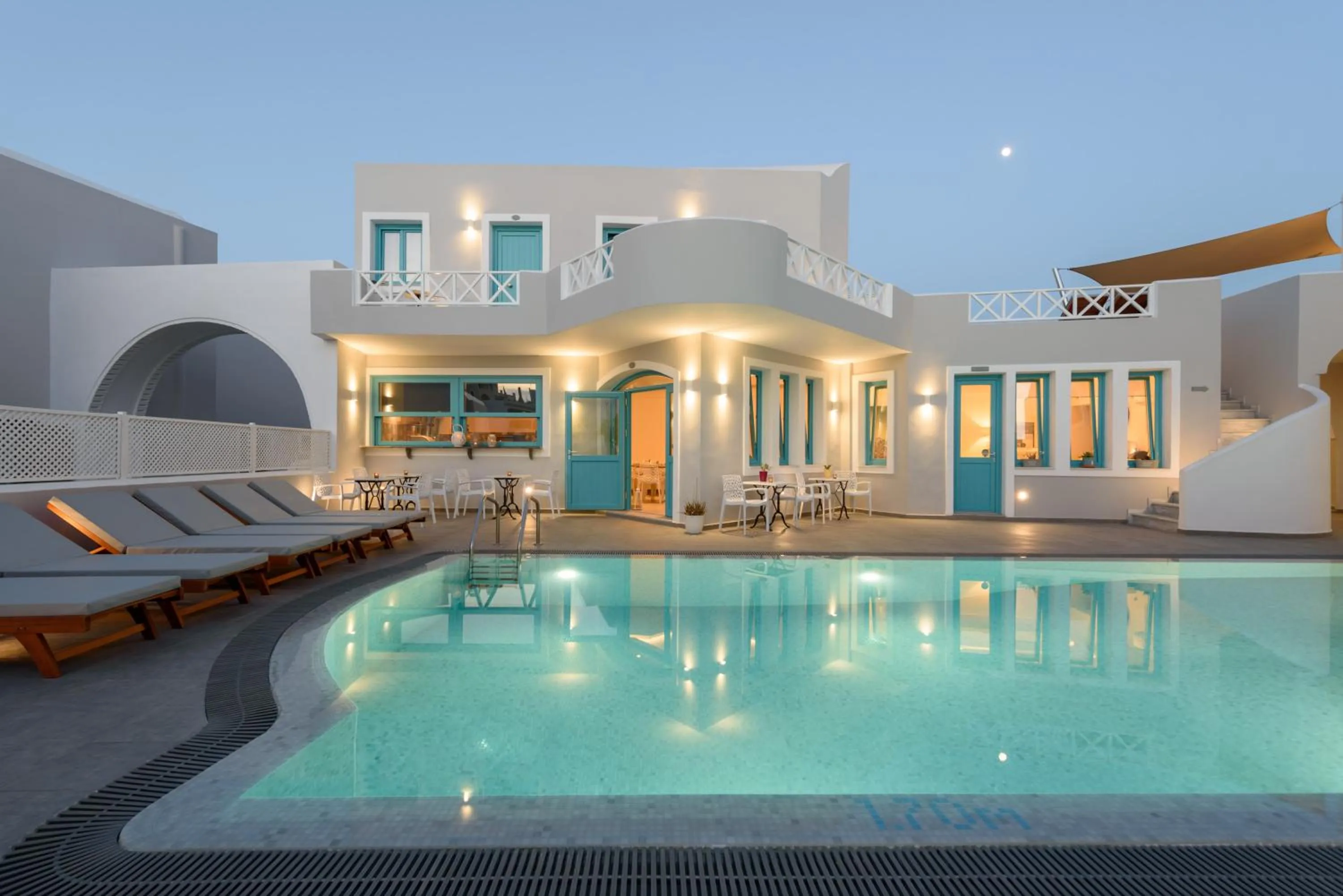 Swimming pool in Nikolas Hotel