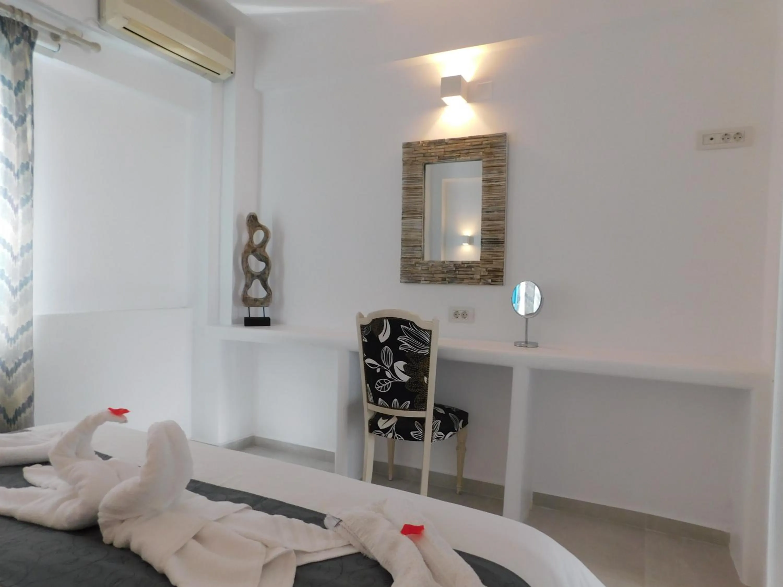 Bedroom in Nikolas Hotel