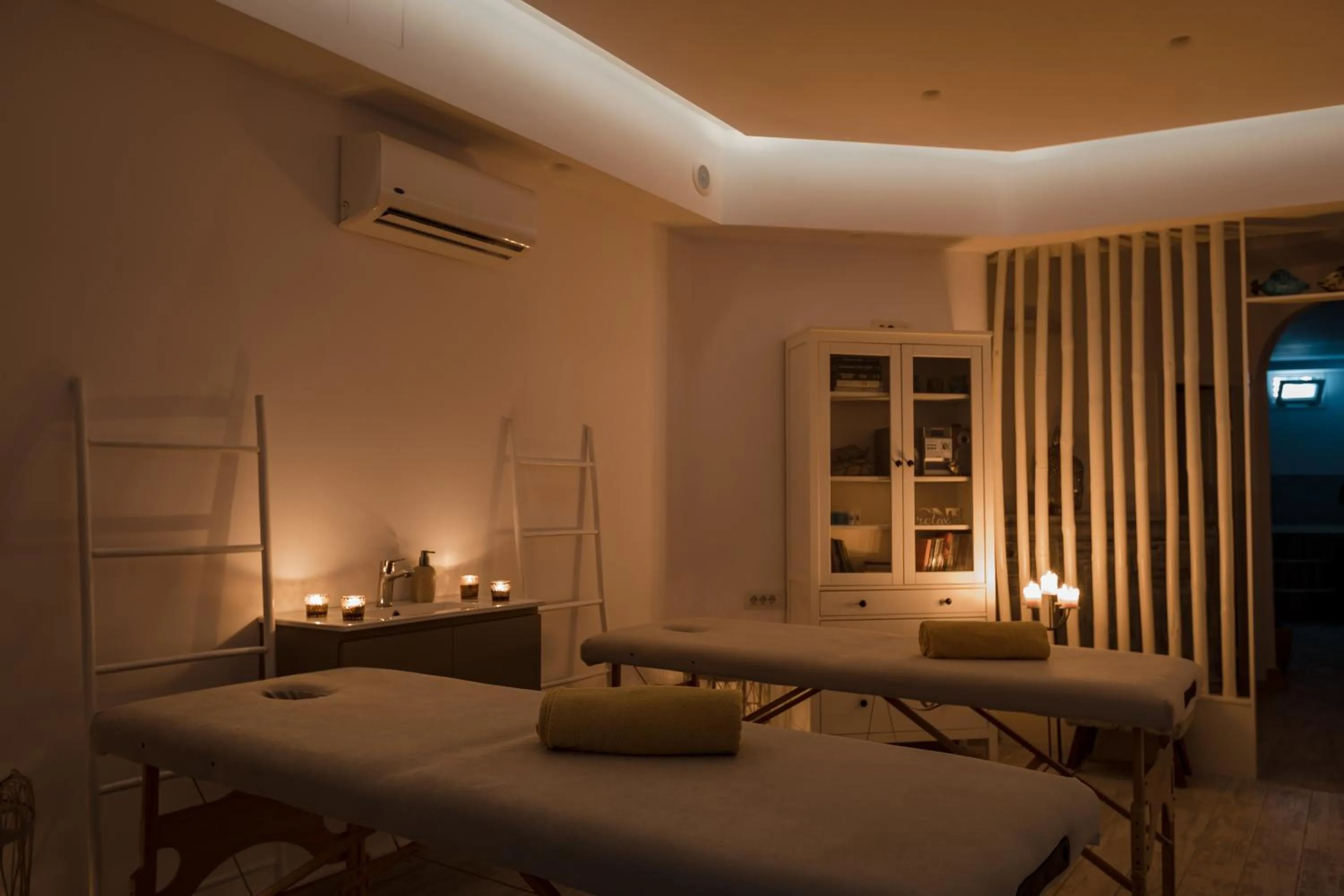 Massage in Nikolas Hotel