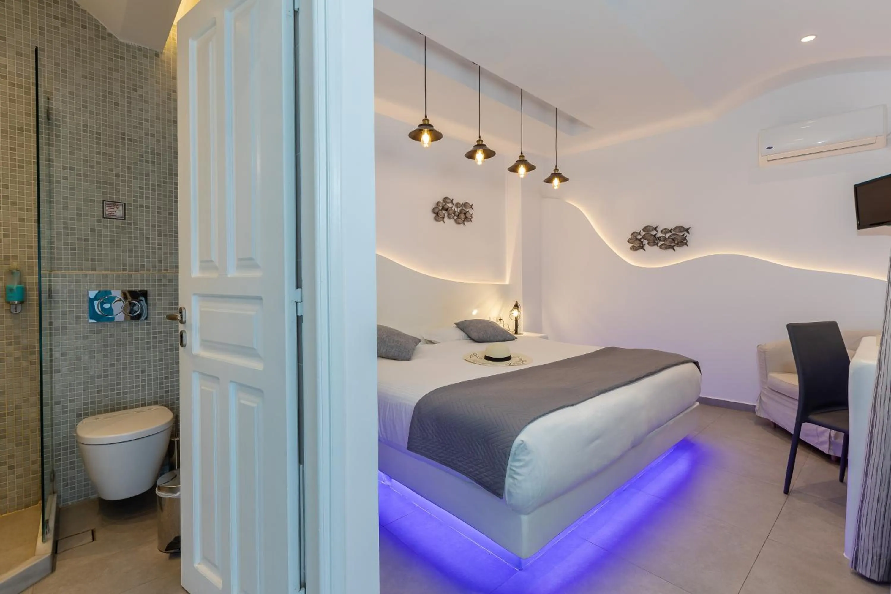 Bedroom, Bed in Nikolas Hotel