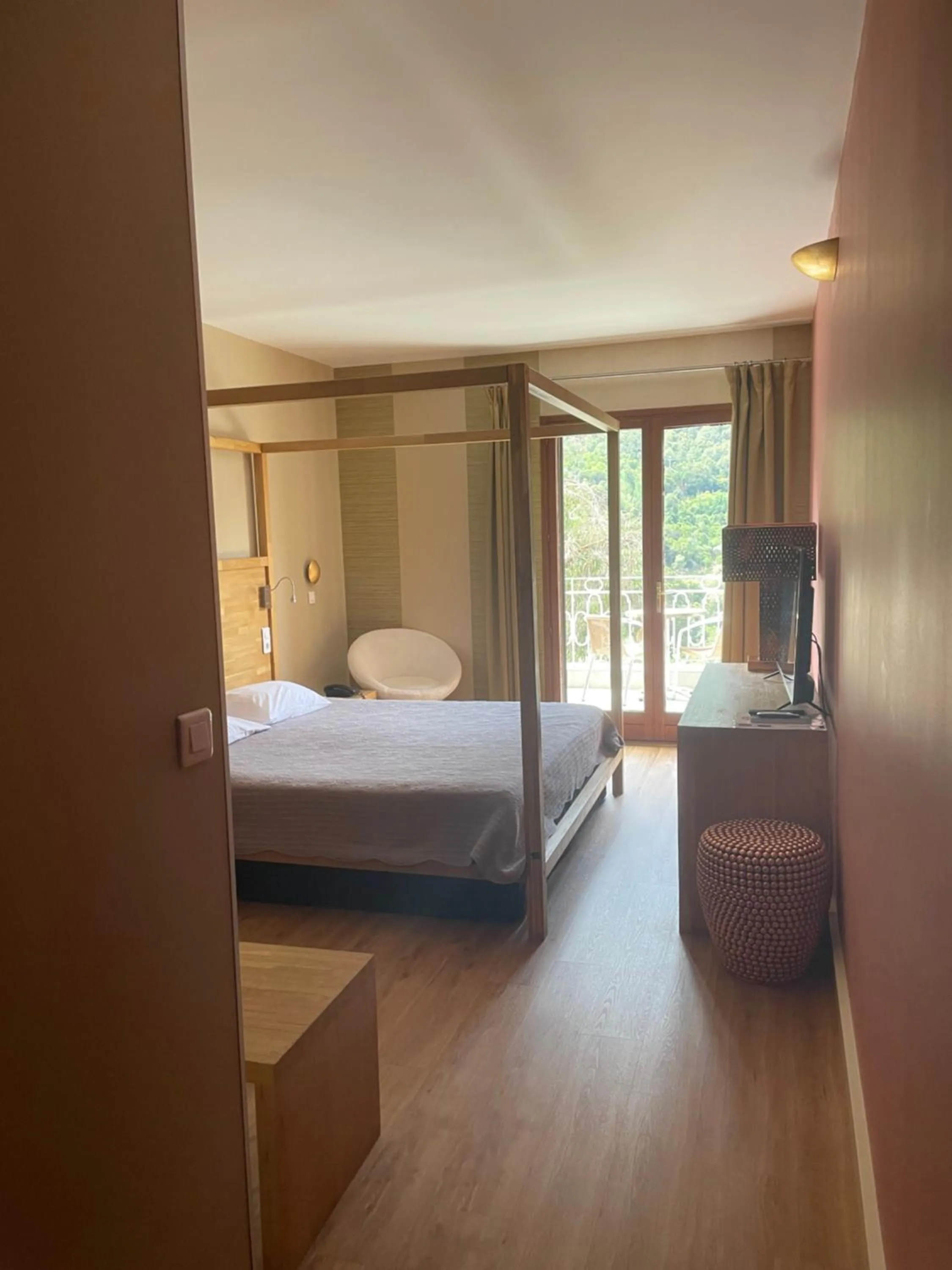 Photo of the whole room, Bed in Logis Hotel Le Lonca