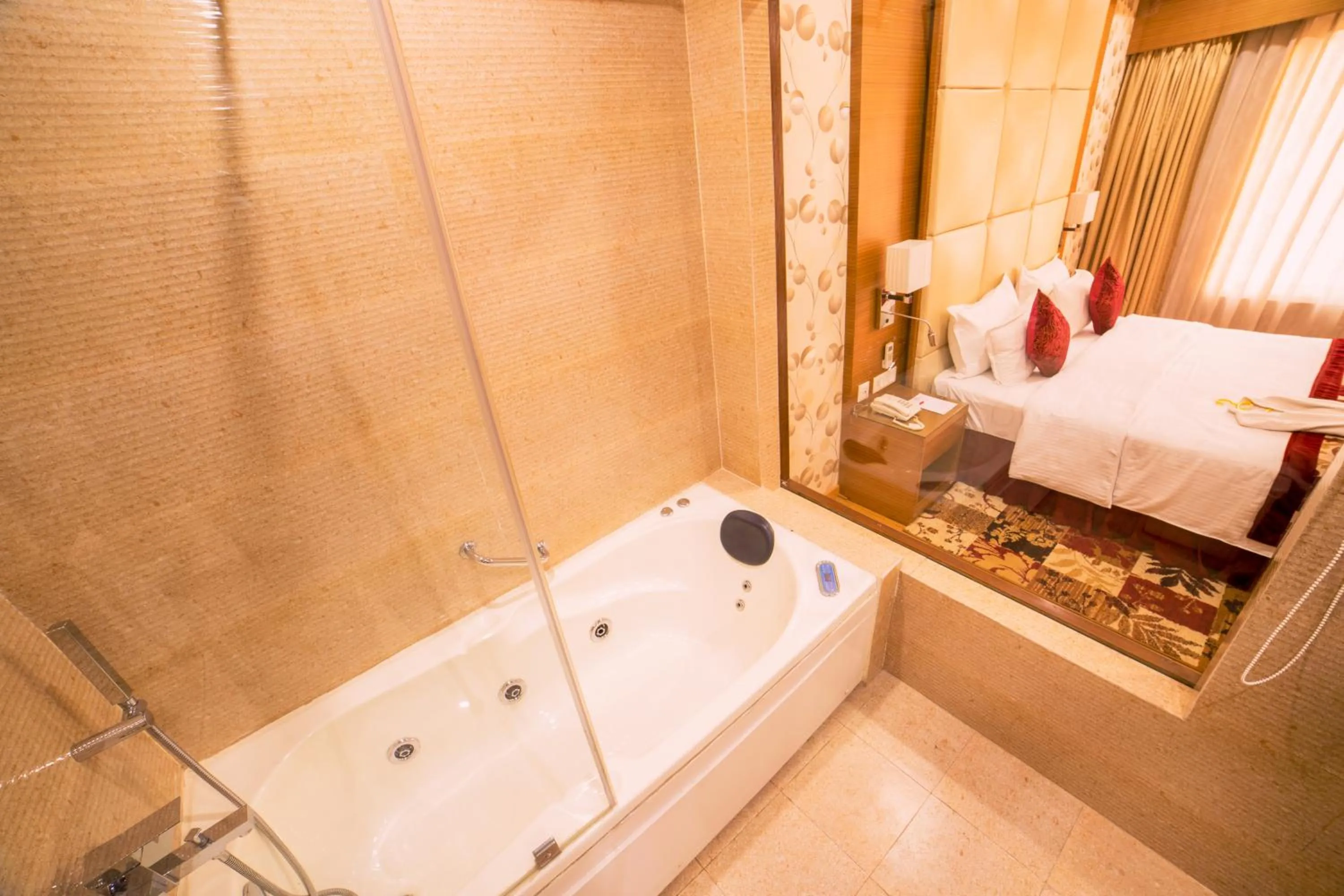 Bed in Hotel Harrison Palace