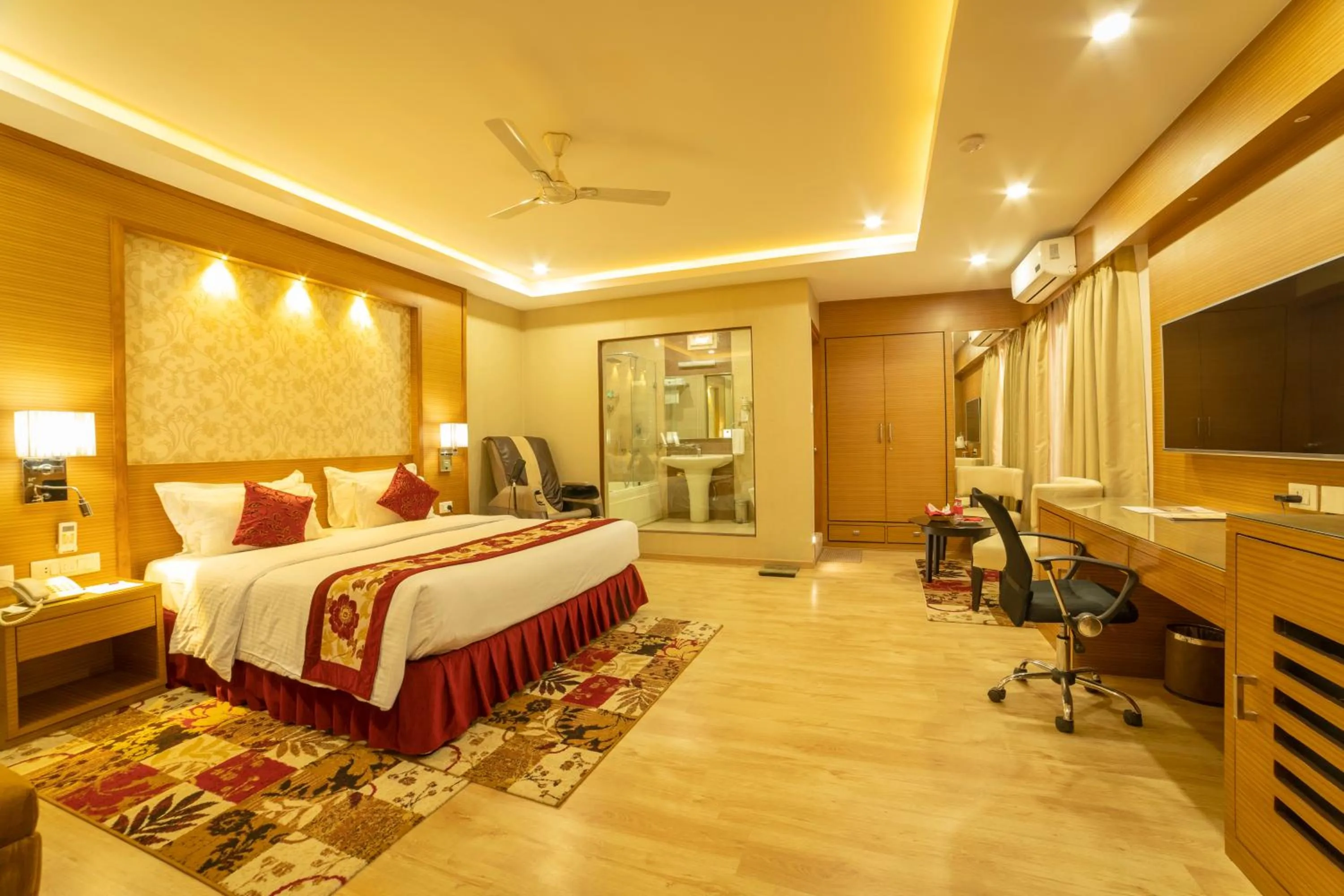 Bed in Hotel Harrison Palace