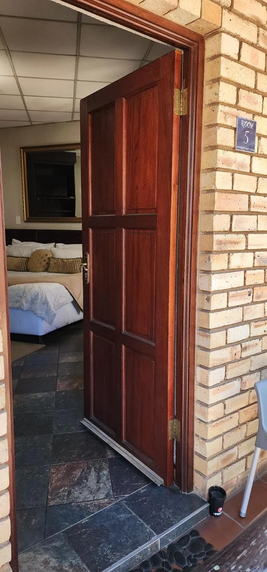 Bed in Goodnight Guest Lodge