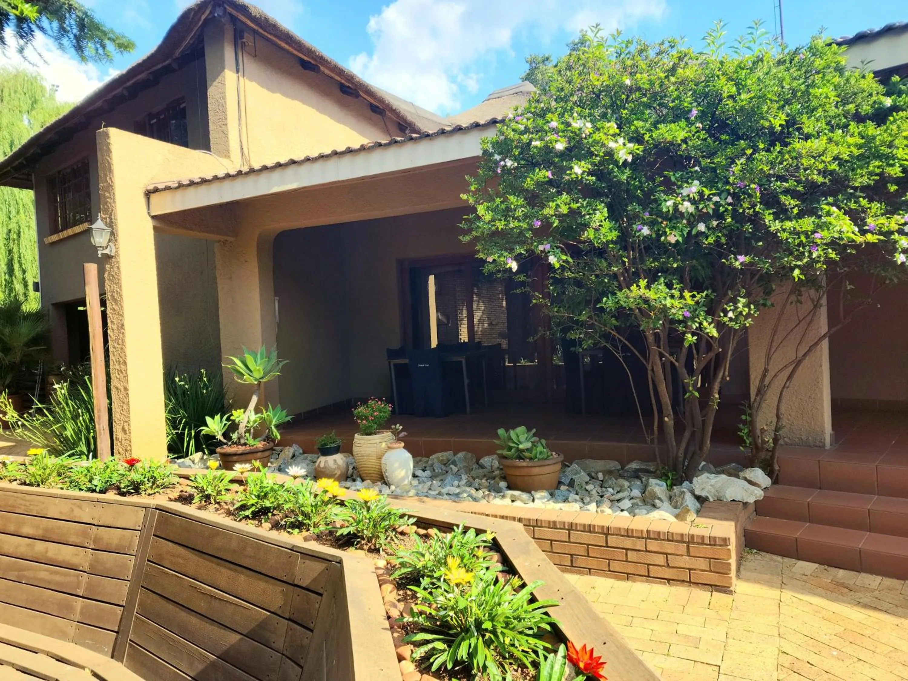 Garden in Goodnight Guest Lodge