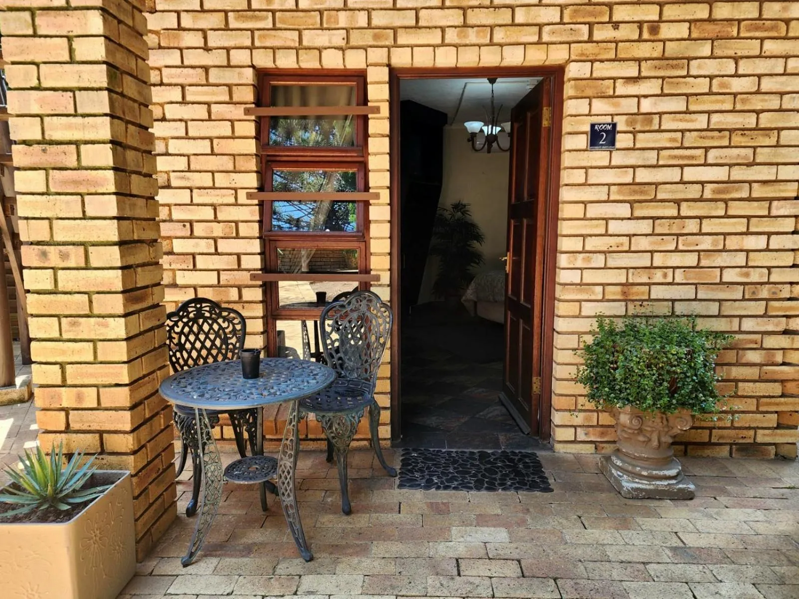 Goodnight Guest Lodge