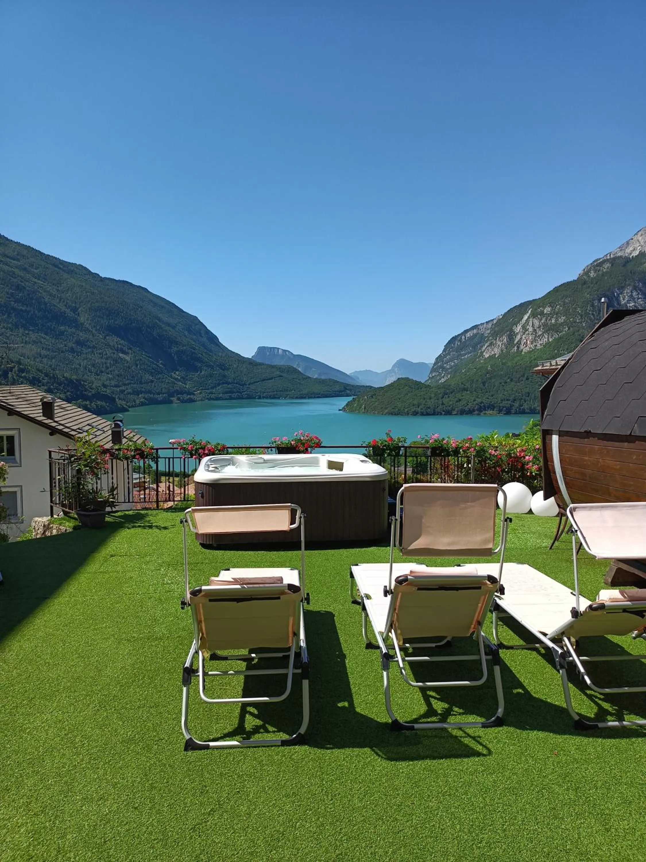Hot Tub in Hotel Florida