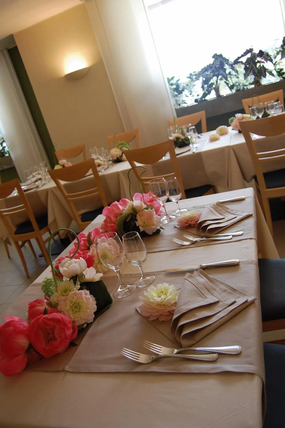 Restaurant/places to eat in Hotel Florida