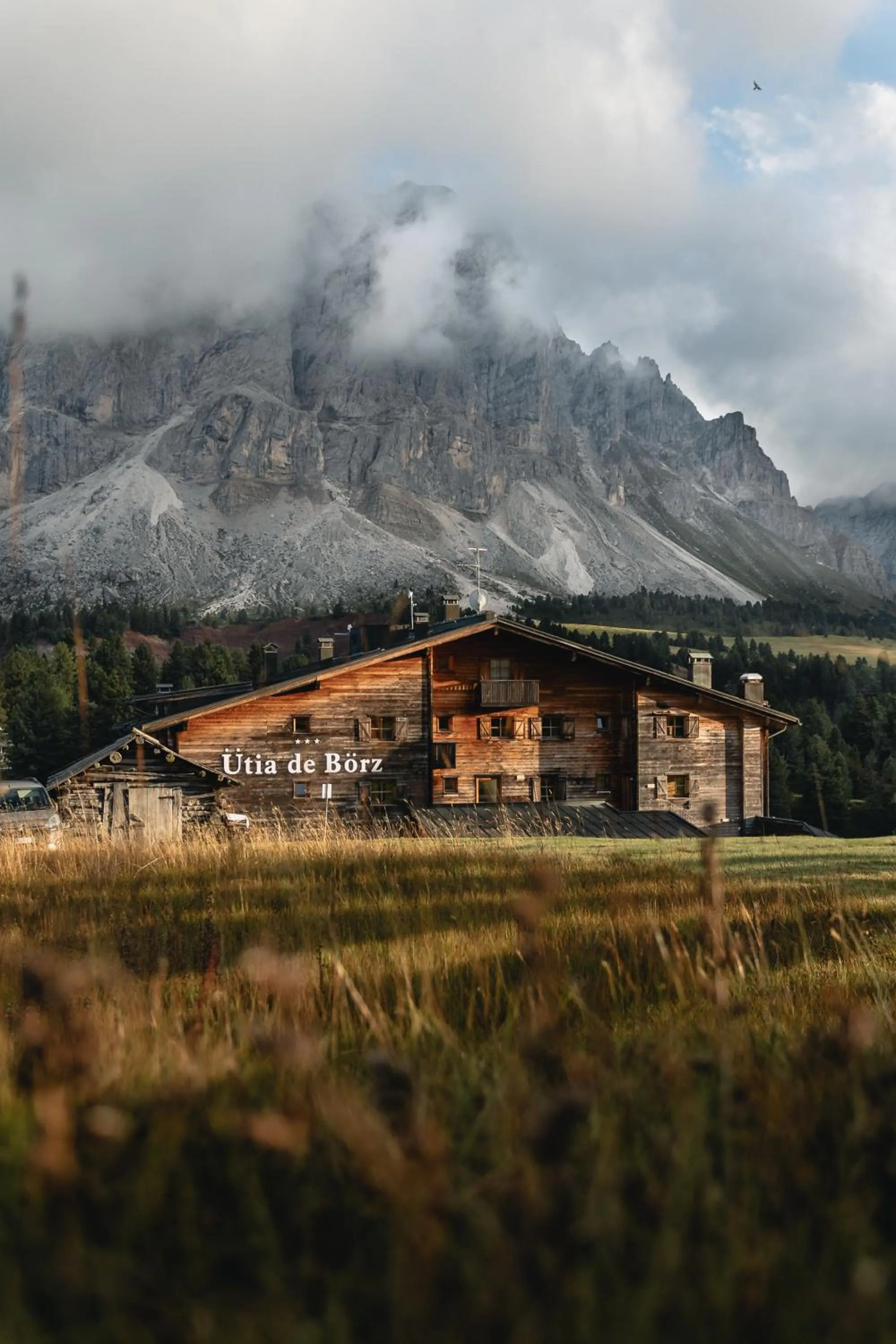Property building in Ütia De Börz