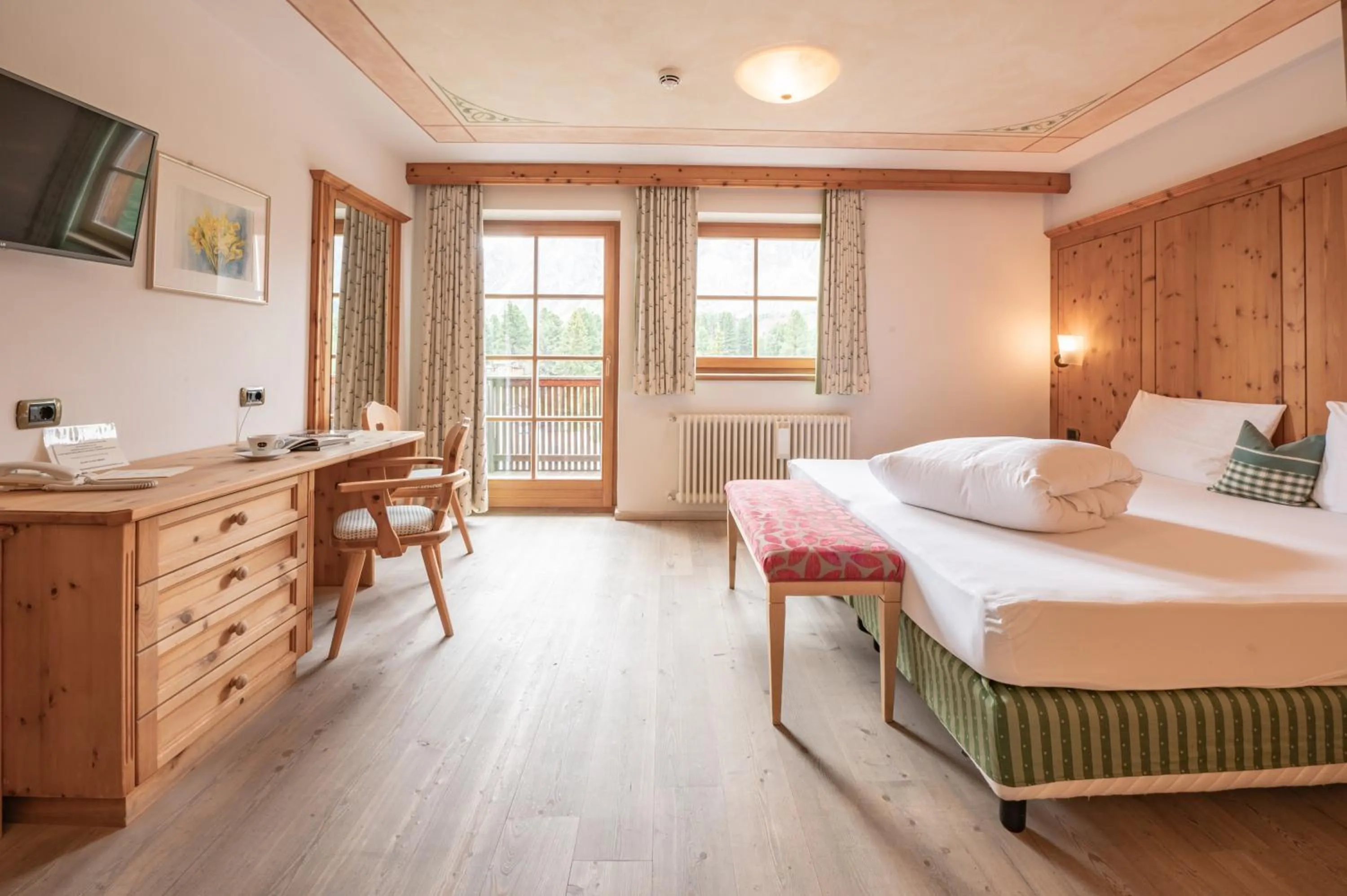 Bedroom, Bed in Ütia De Börz