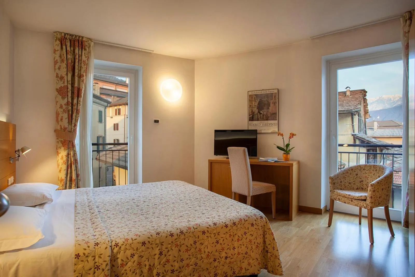 Bedroom, Bed in Hotel Romanda