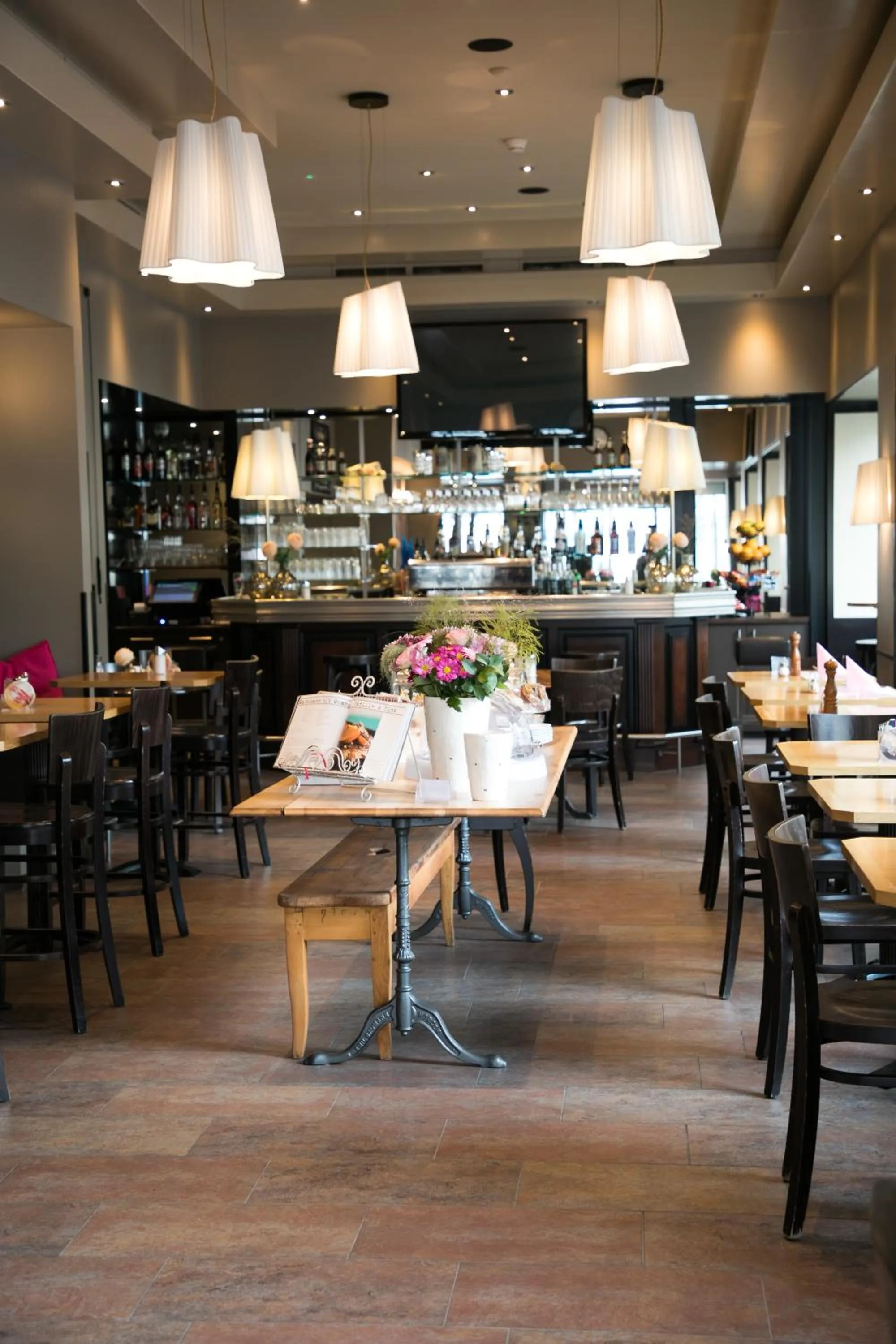 Lounge or bar in Hotel Metropol