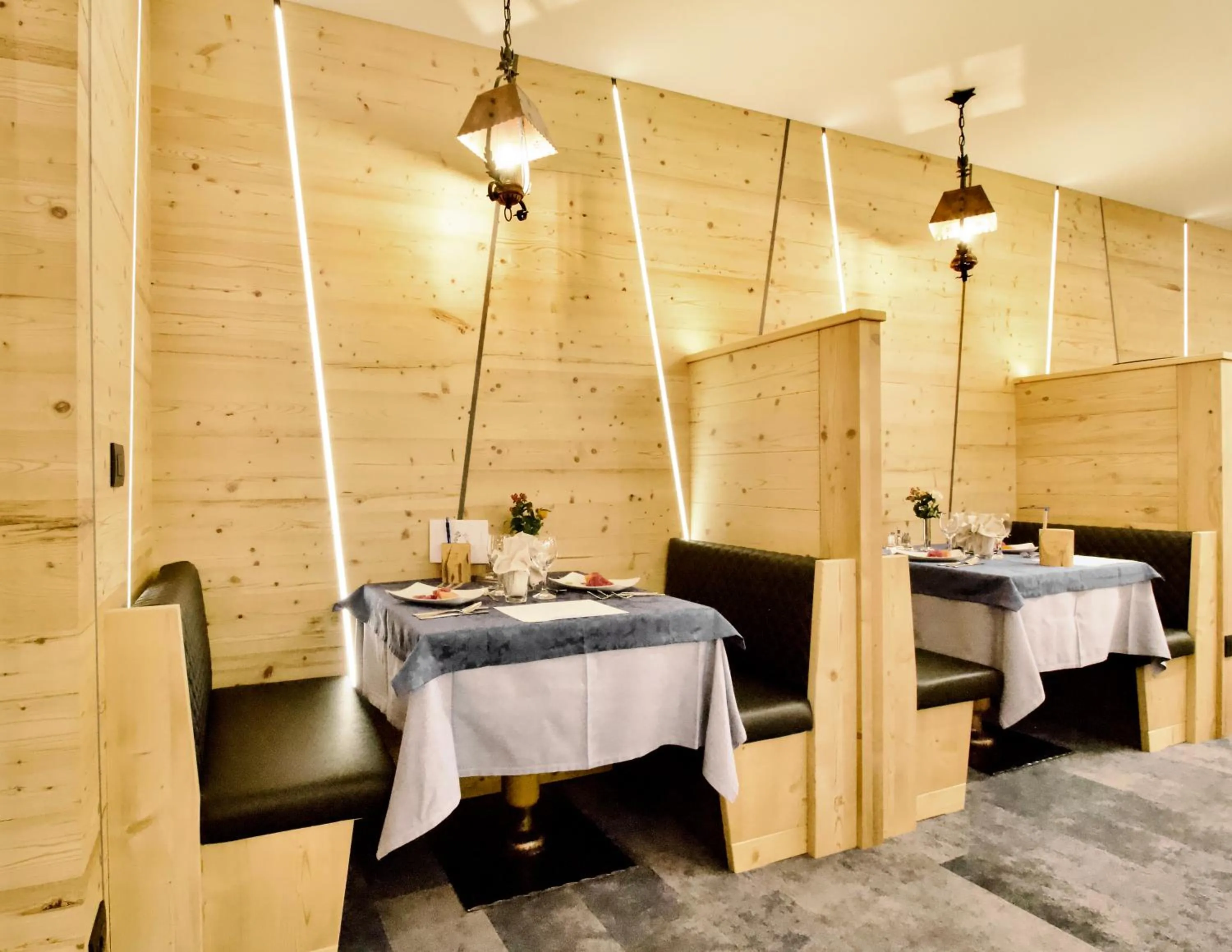 Restaurant/places to eat, Bed in Al Piccolo Hotel