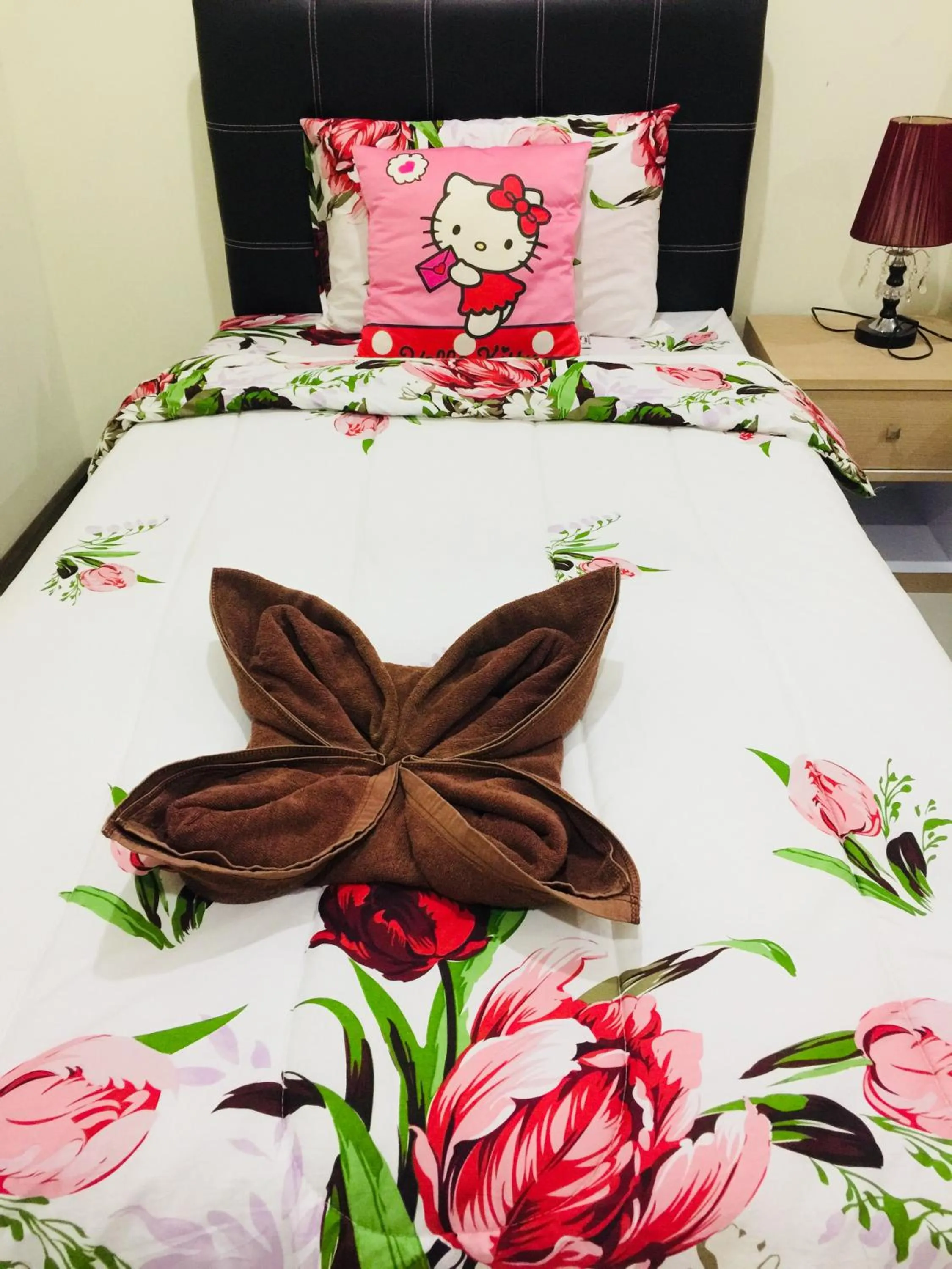 Bed in Thani Residence