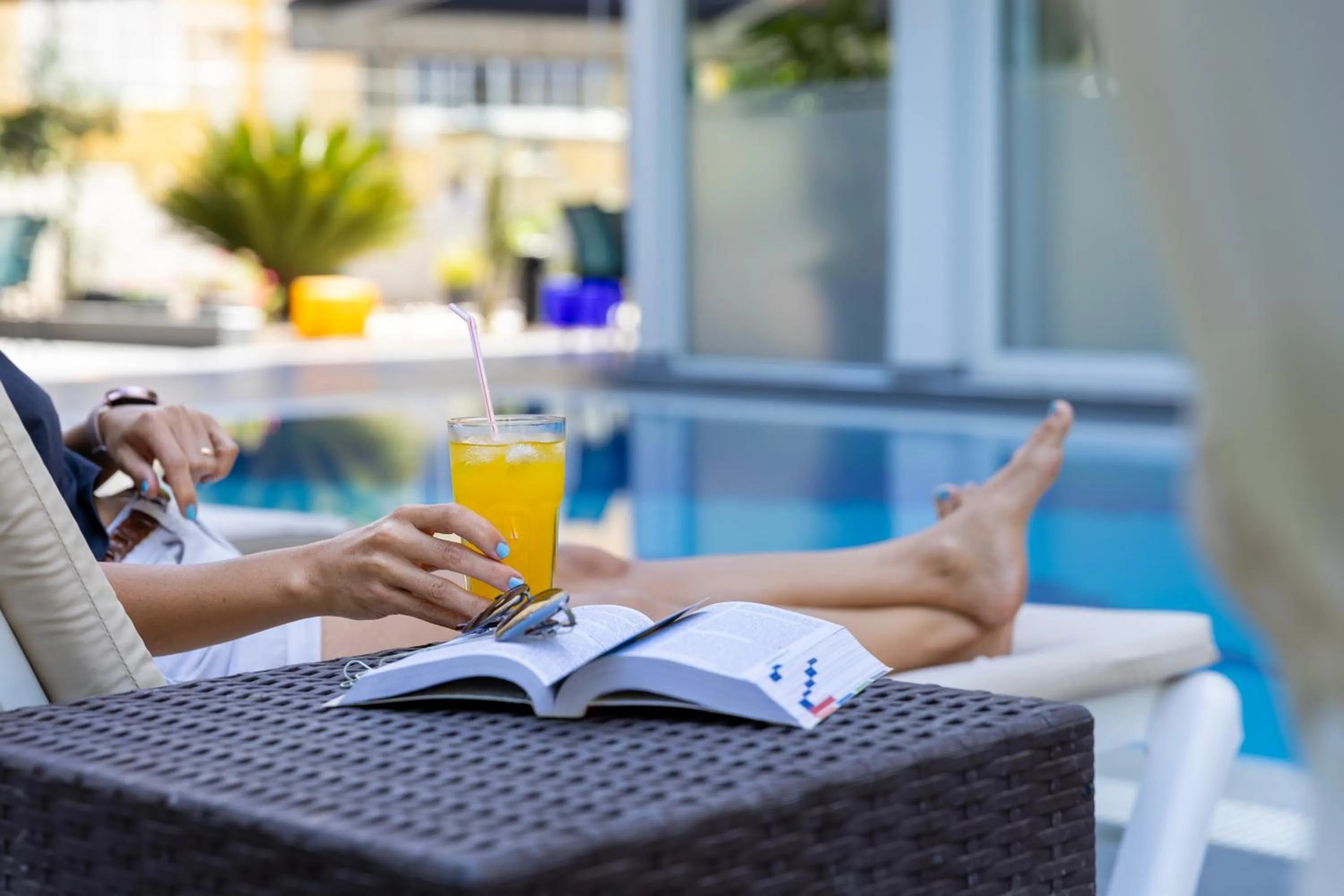 Swimming pool in Mene City Hotel