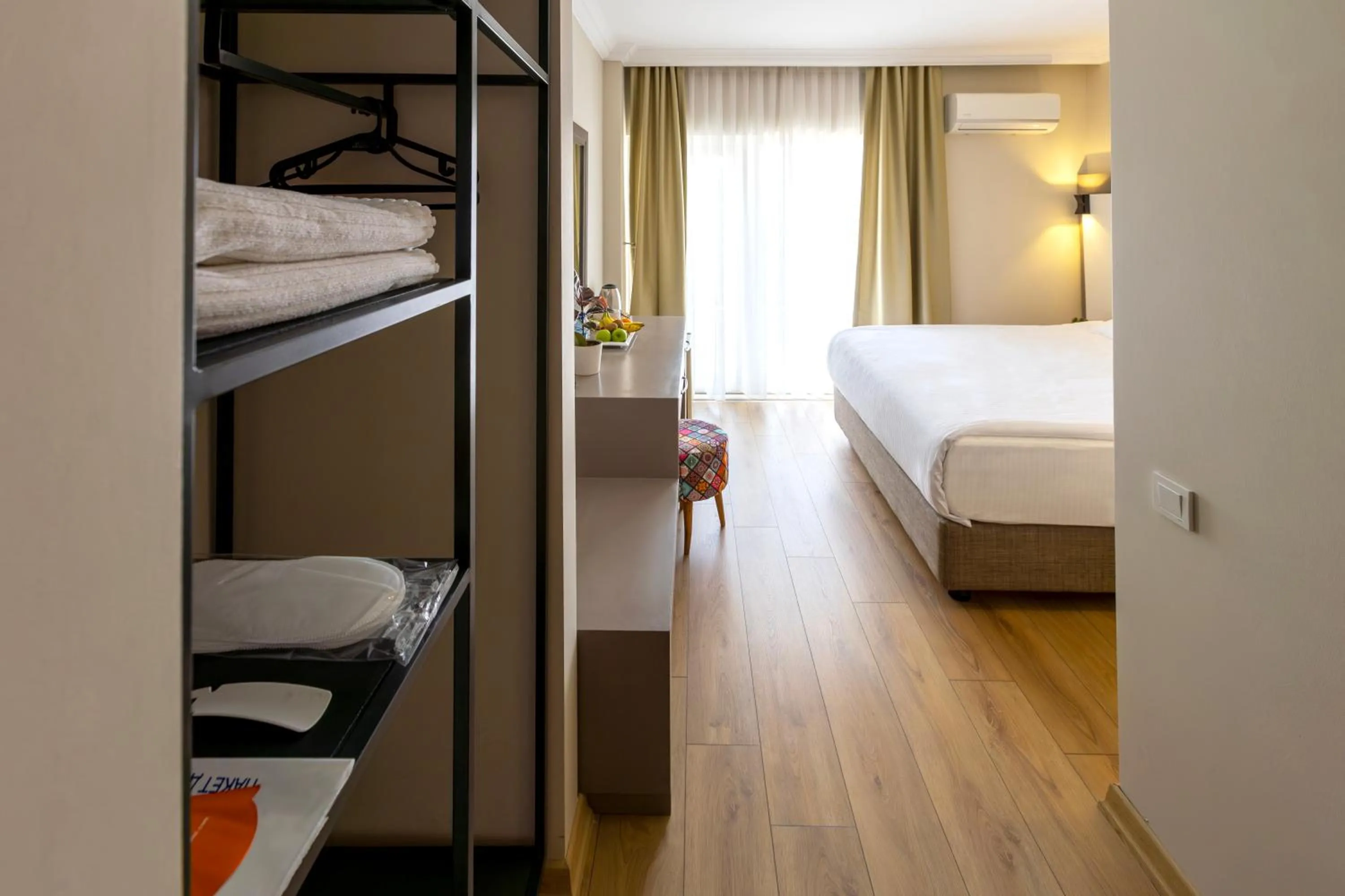 Bed in Mene City Hotel