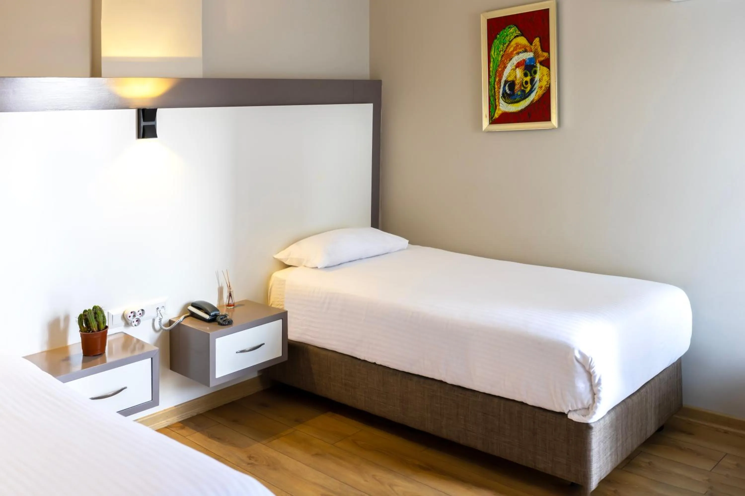 Photo of the whole room, Bed in Mene City Hotel