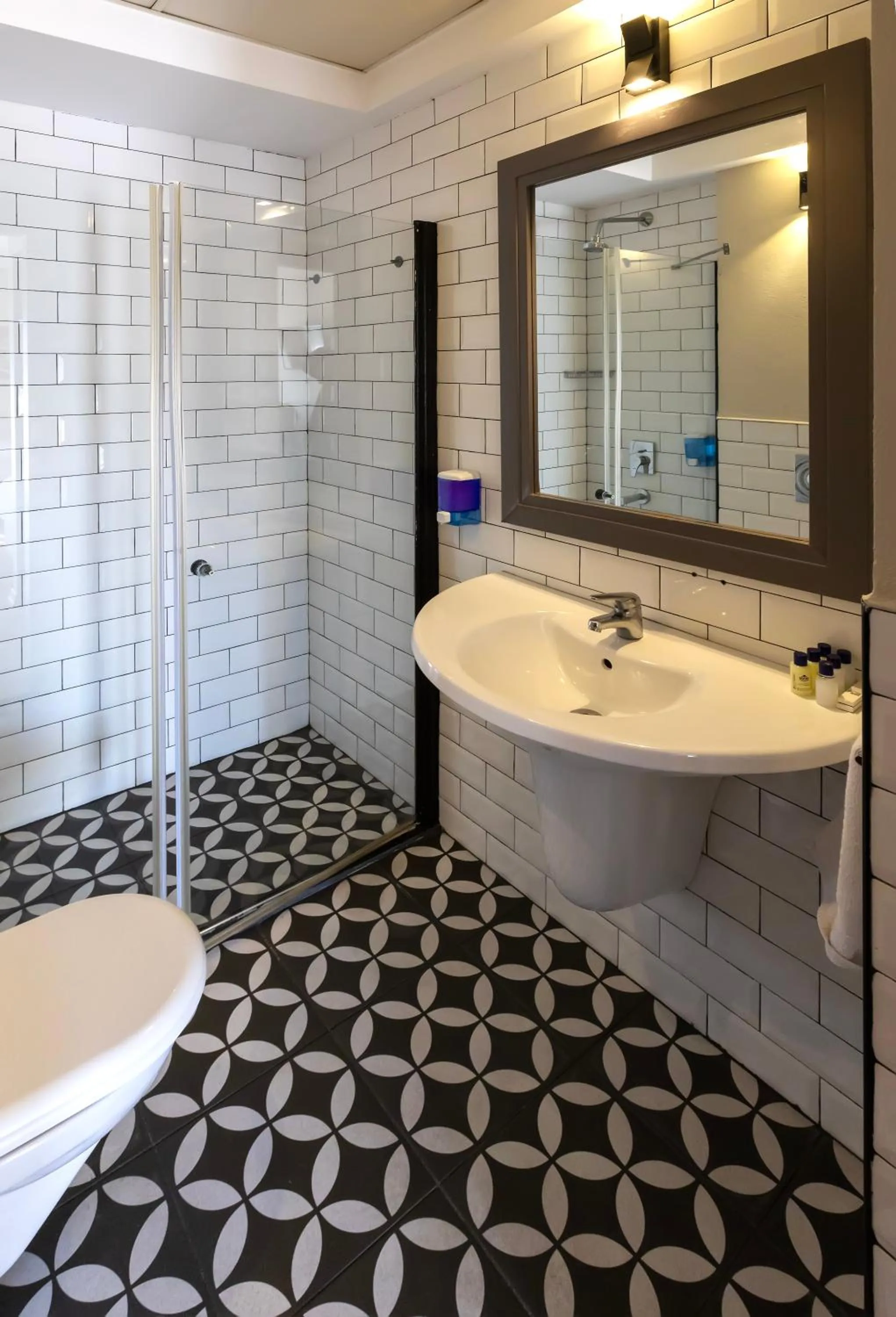 Photo of the whole room in Mene City Hotel