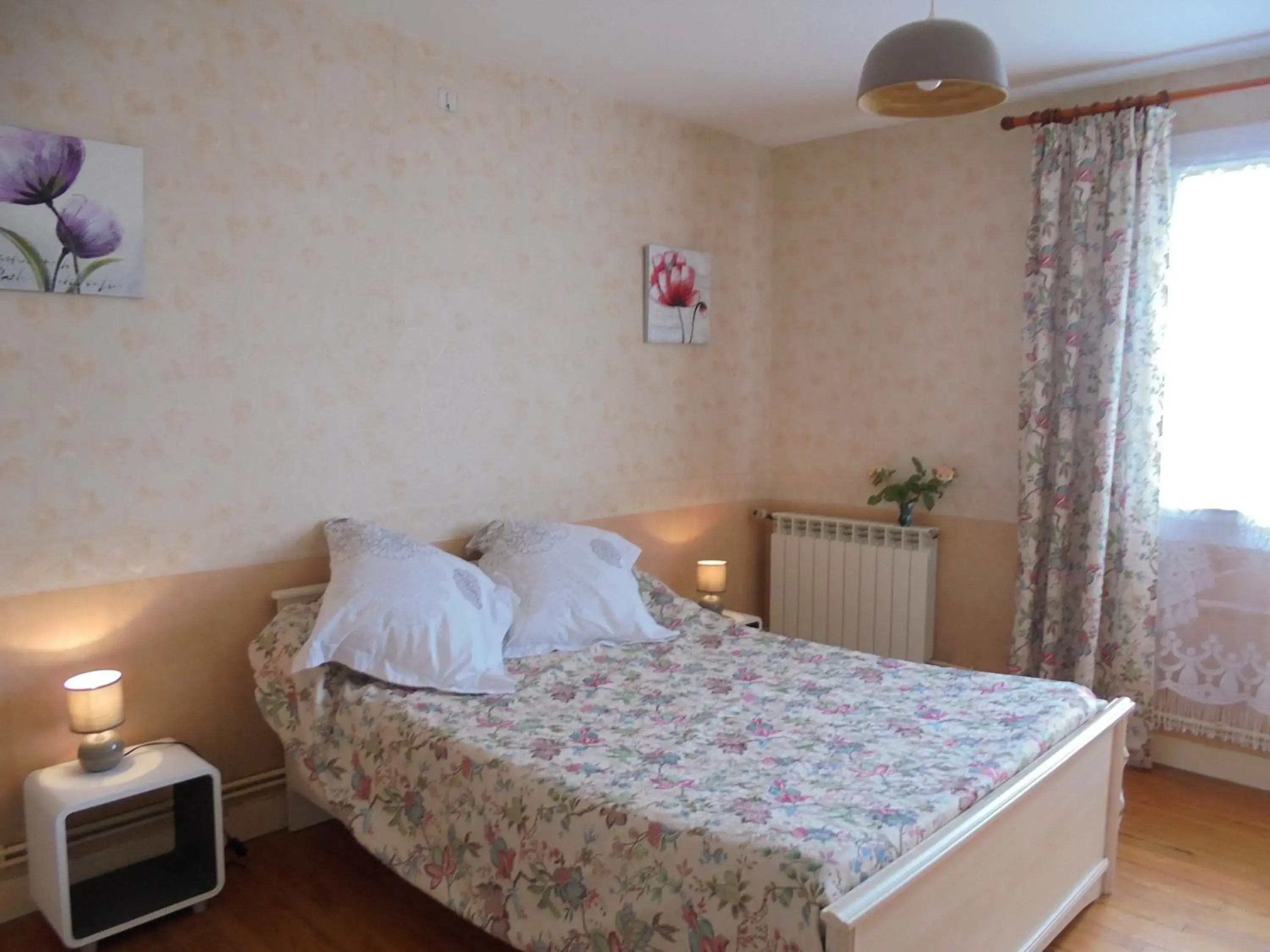 Standard Double Room with Shared Bathroom in Chez Aline Standard Double Room with Shared Bathroom in Chez Aline