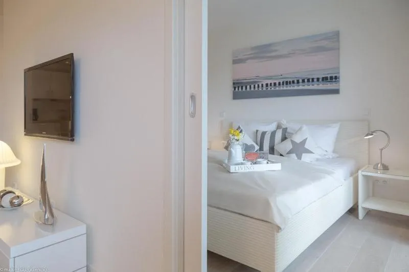 Bed in Bra5B 5 Oceanfront