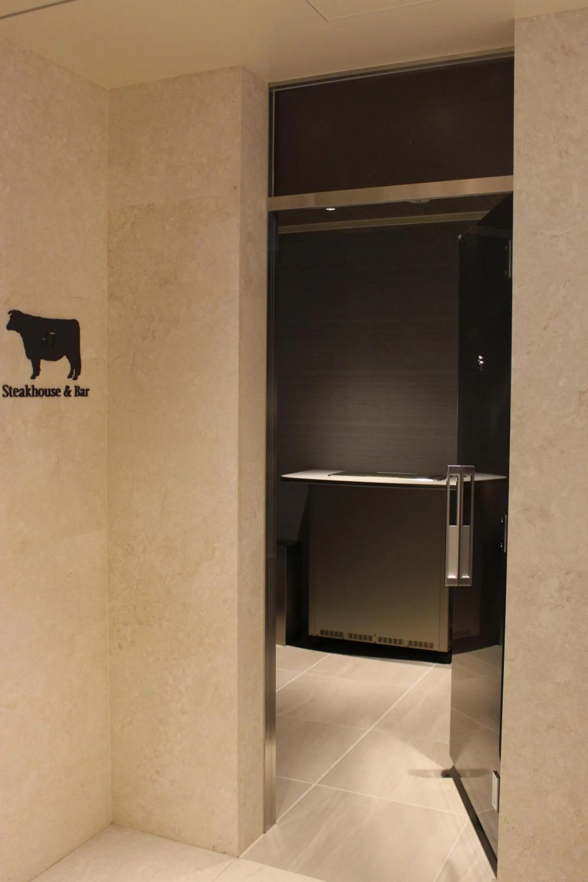 Area and facilities in JR Kyushu Hotel Blossom Naha