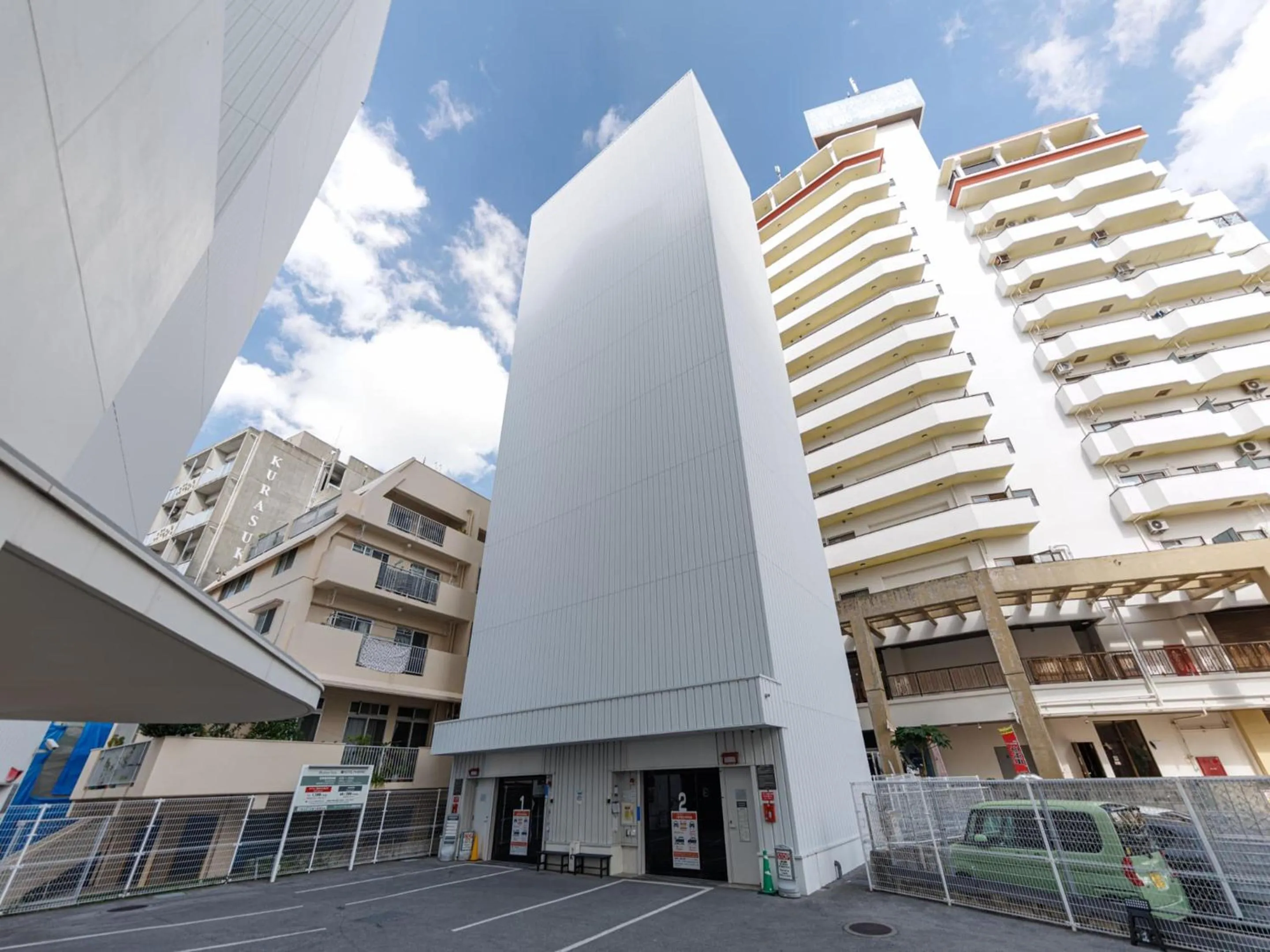 Parking in JR Kyushu Hotel Blossom Naha