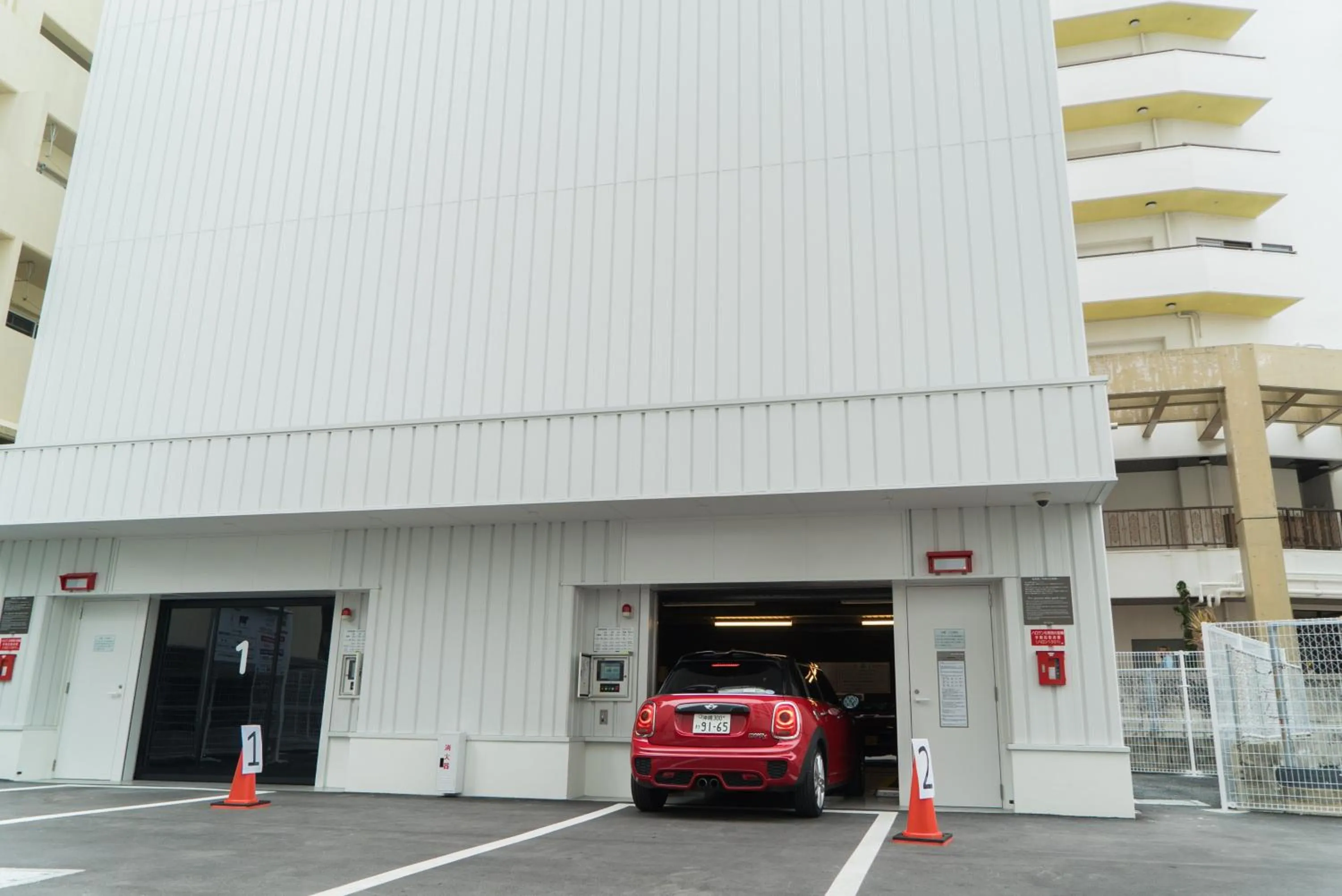 Parking in JR Kyushu Hotel Blossom Naha