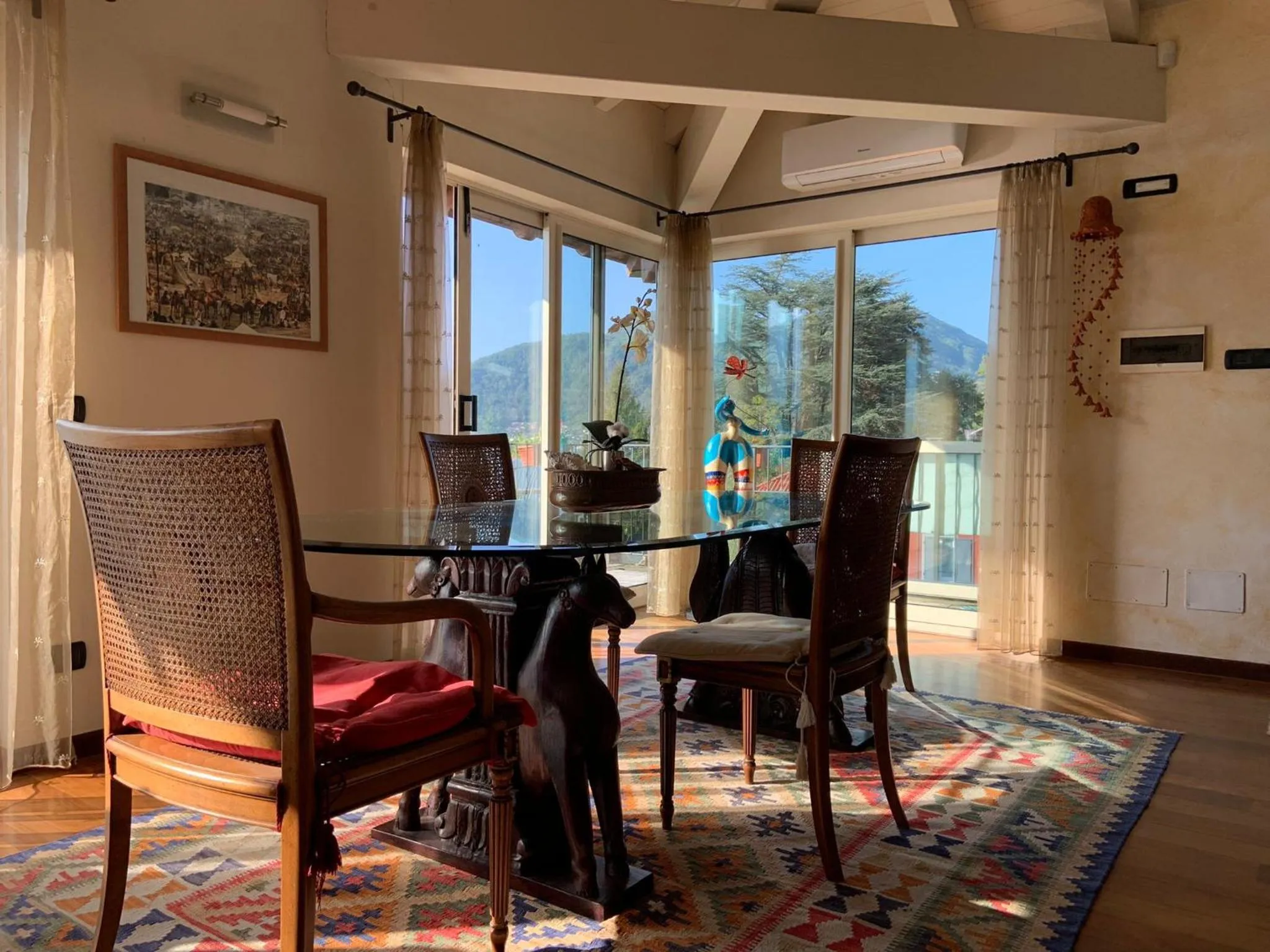Dining area in B&B Dolce vista al lago Lugano