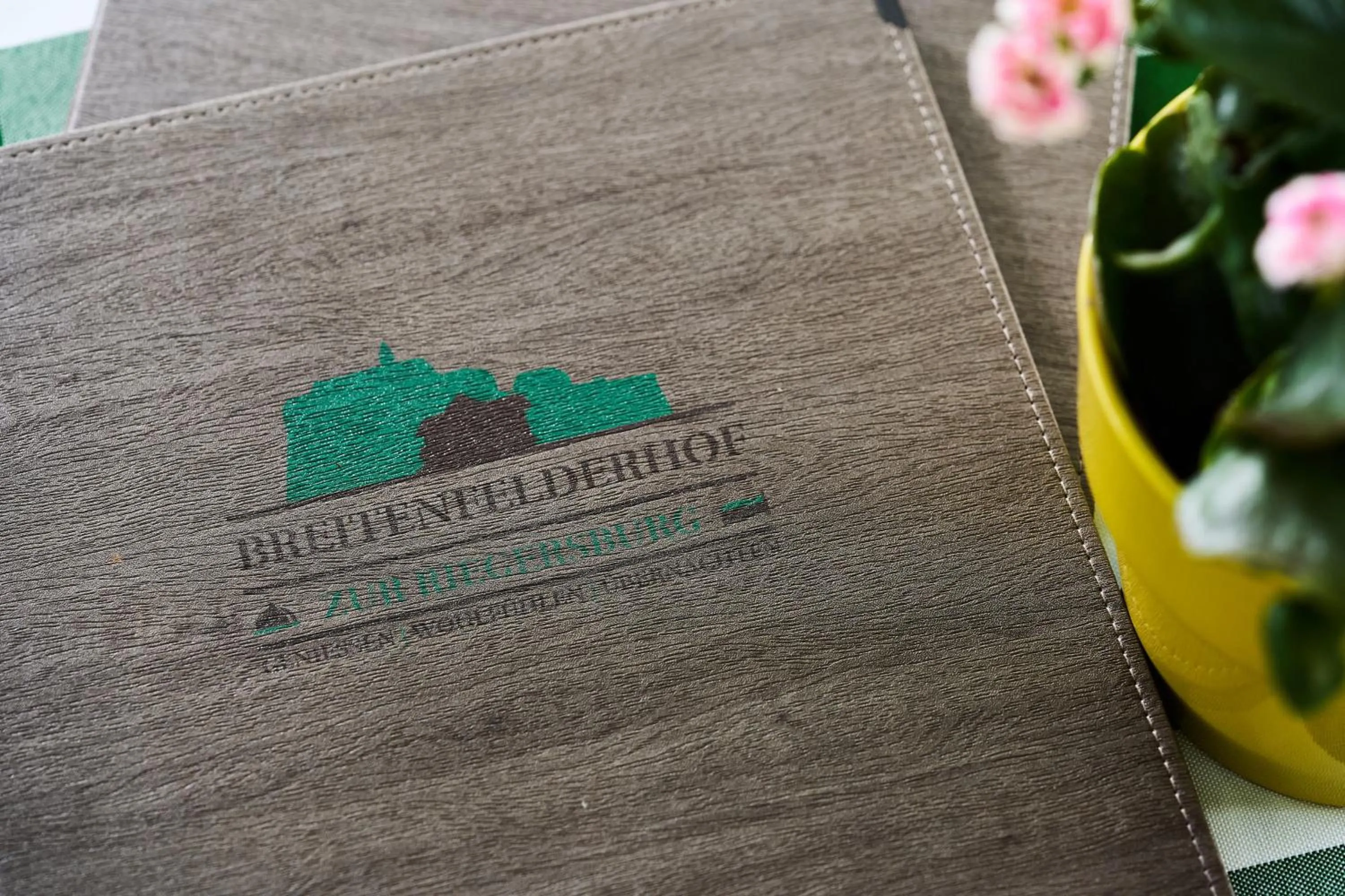 Logo/Certificate/Sign in Breitenfelderhof zur Riegersburg