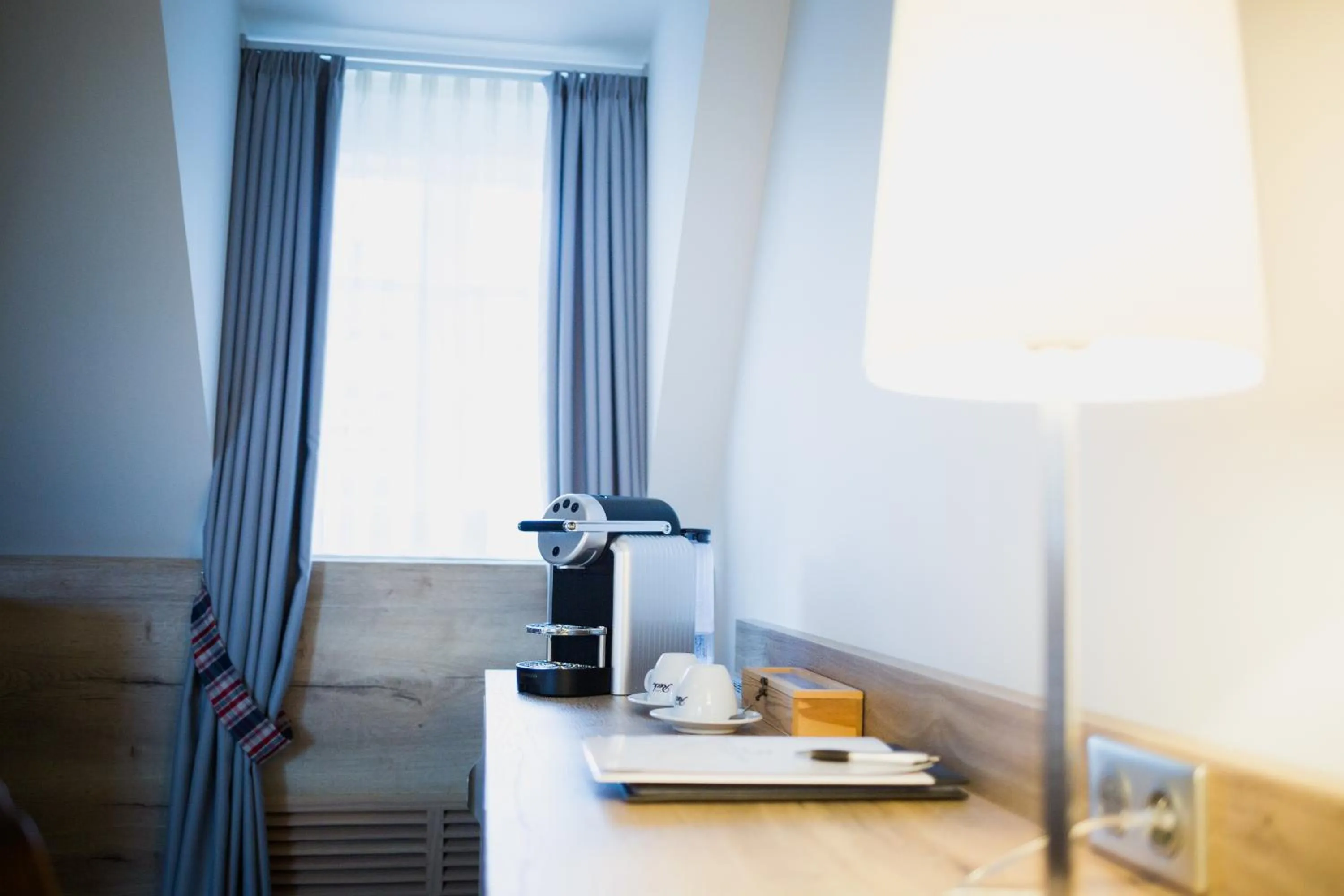 Bedroom in L'auberge Du Cheval Blanc et Spa