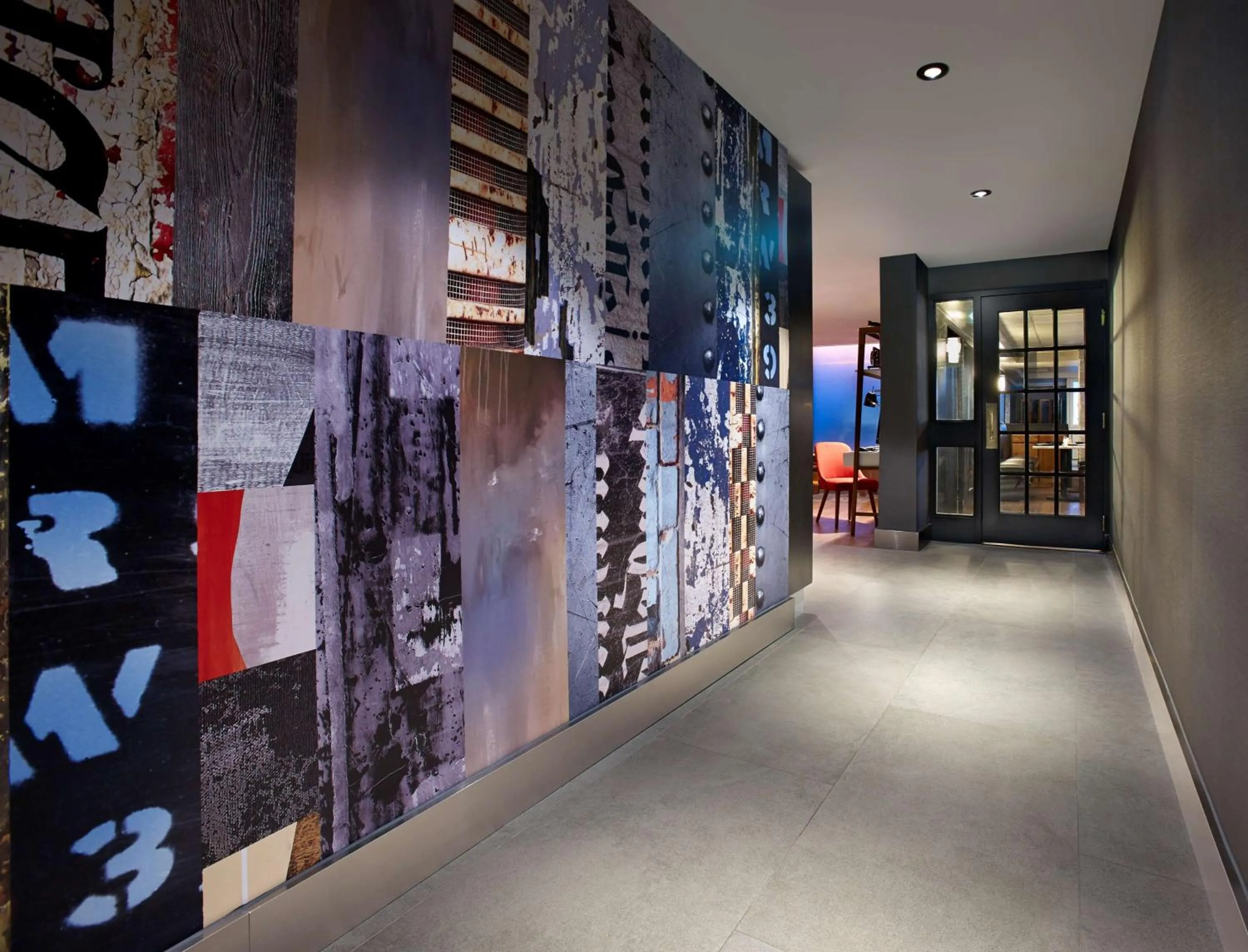 Lobby or reception in Radisson Suites Hotel Toronto Airport