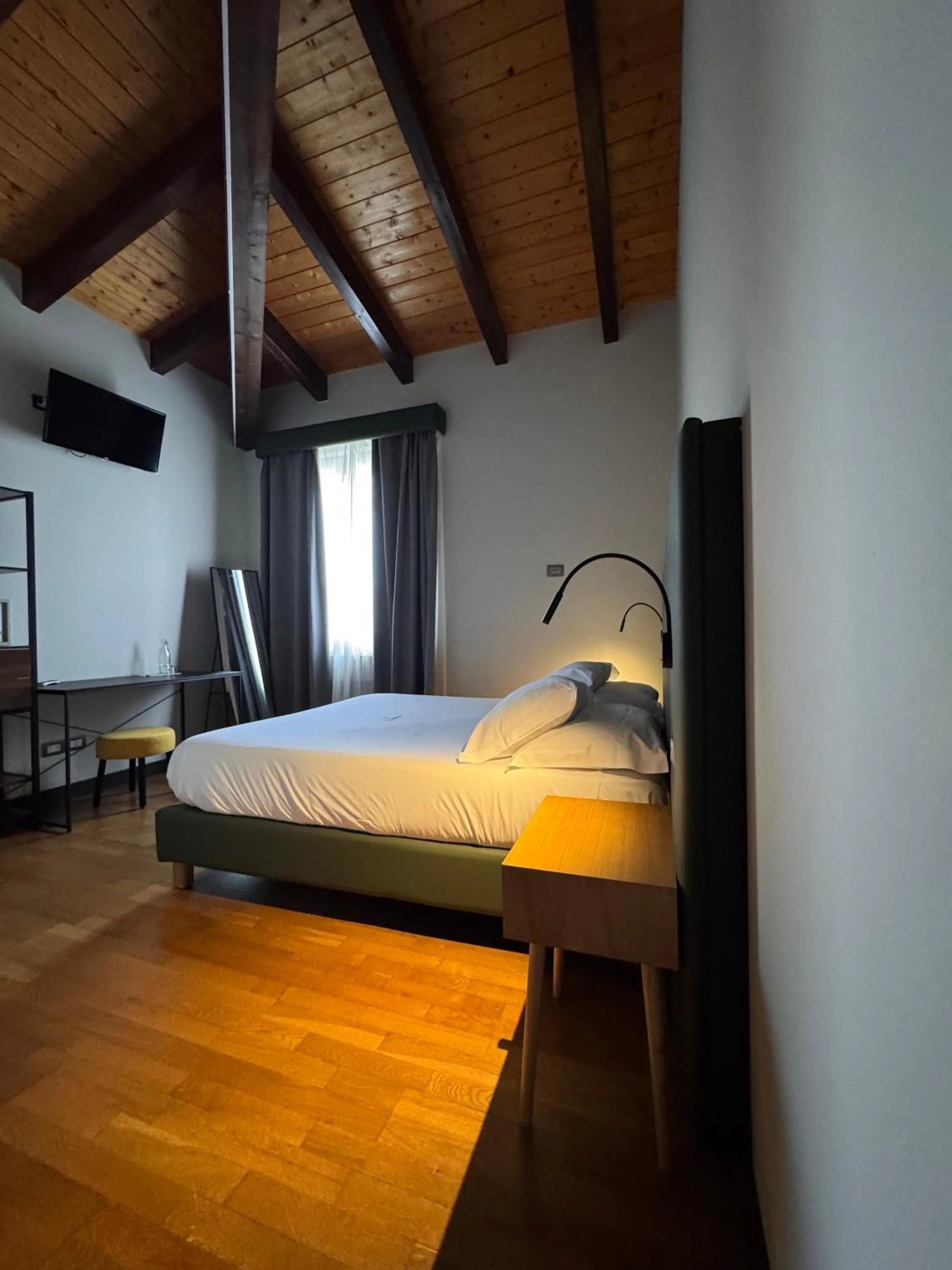 Photo of the whole room, Bed in Il Lavatoio Dimora Storica