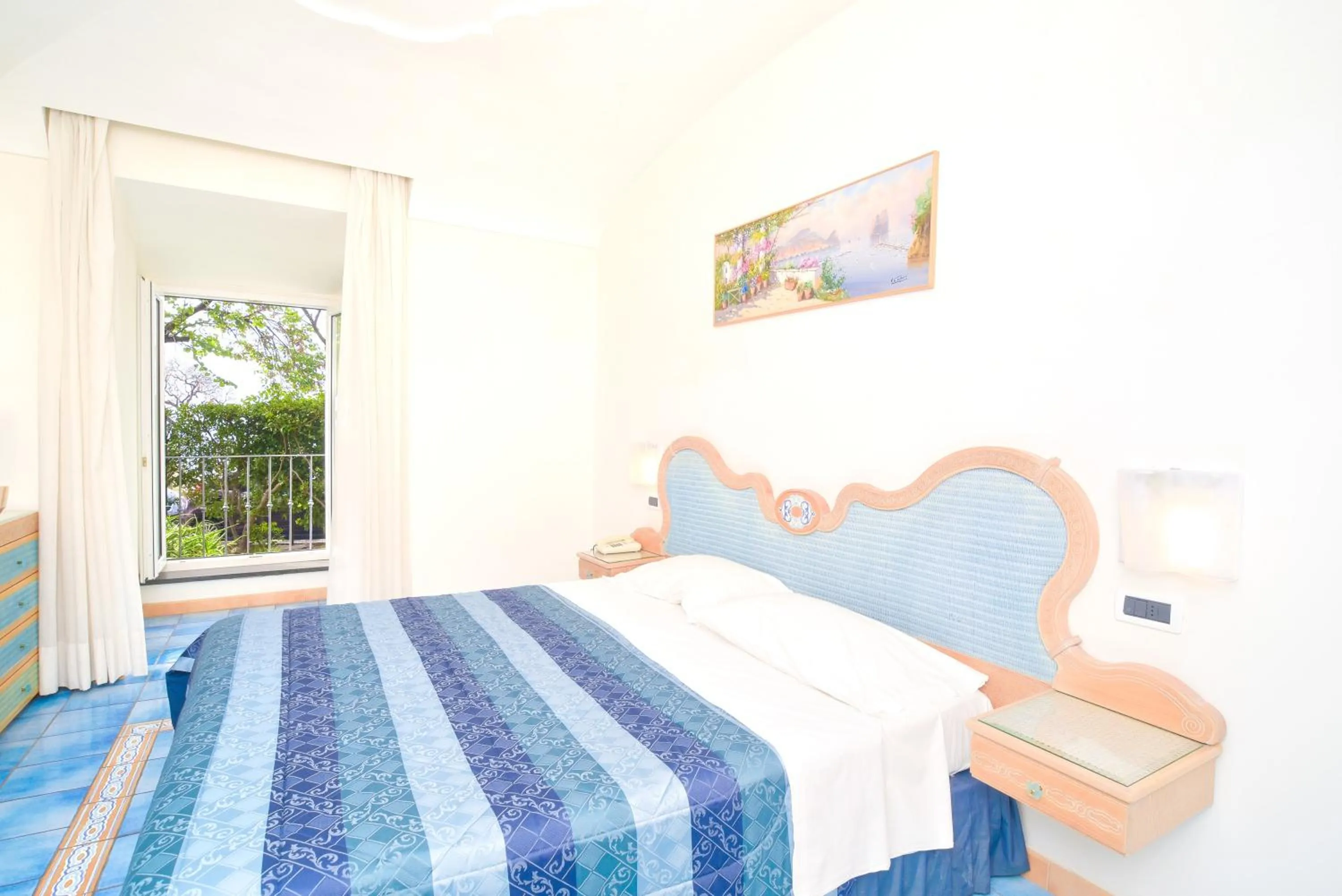 Bed in Albergo Italia - Beach Hotel