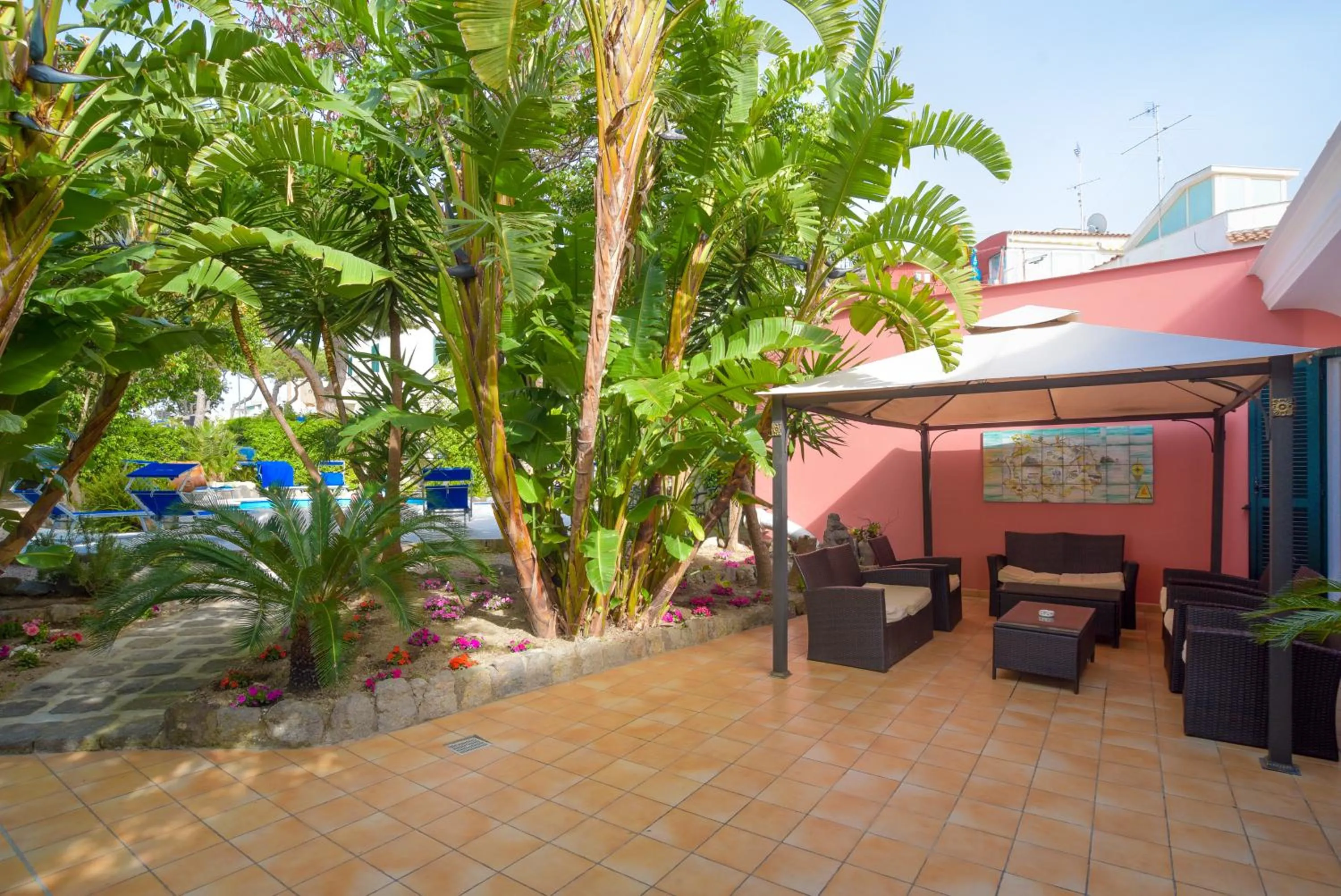 Patio in Albergo Italia - Beach Hotel